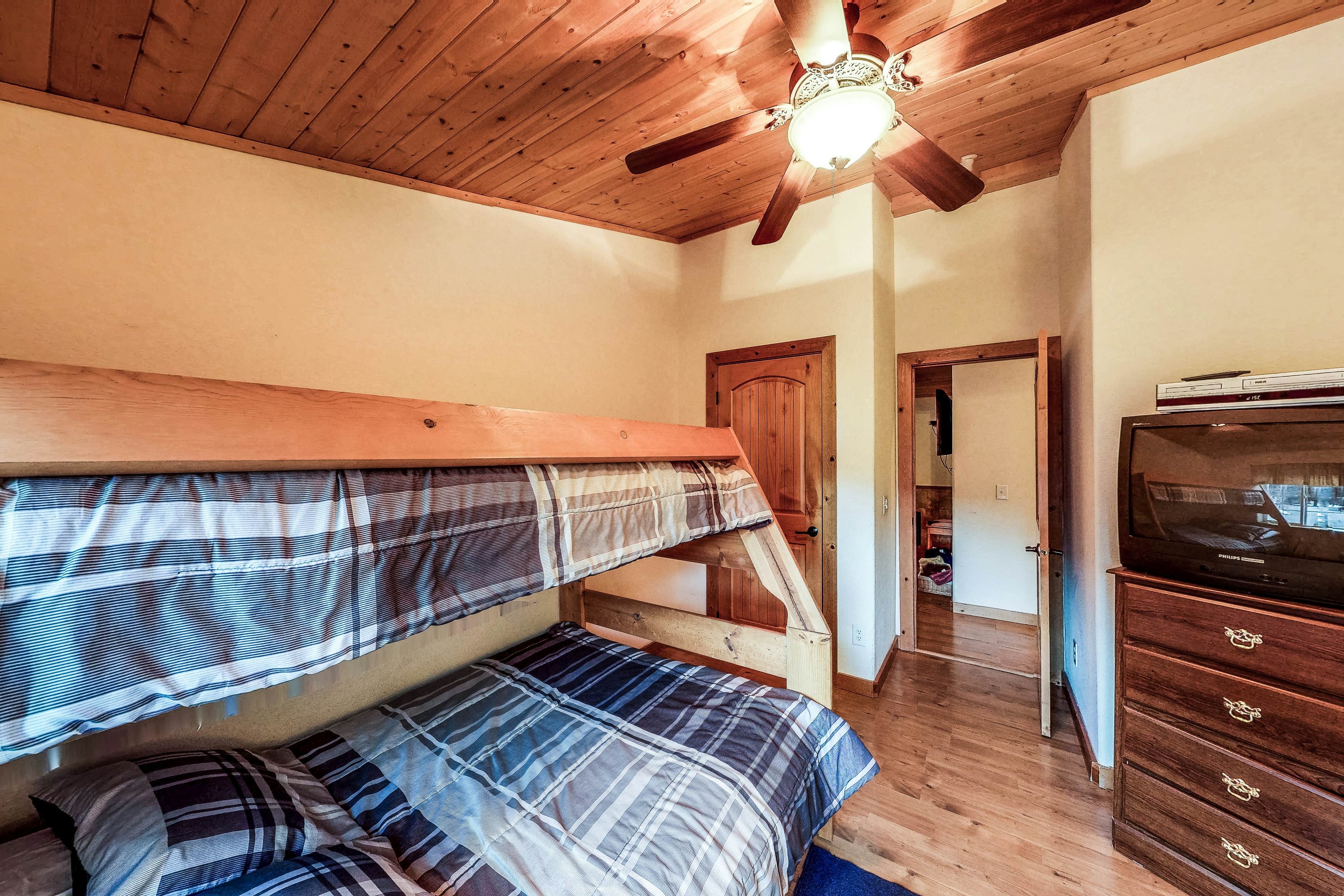 Eldora Cabin 3 BD South Fork, CO Vacation Rental Vacasa