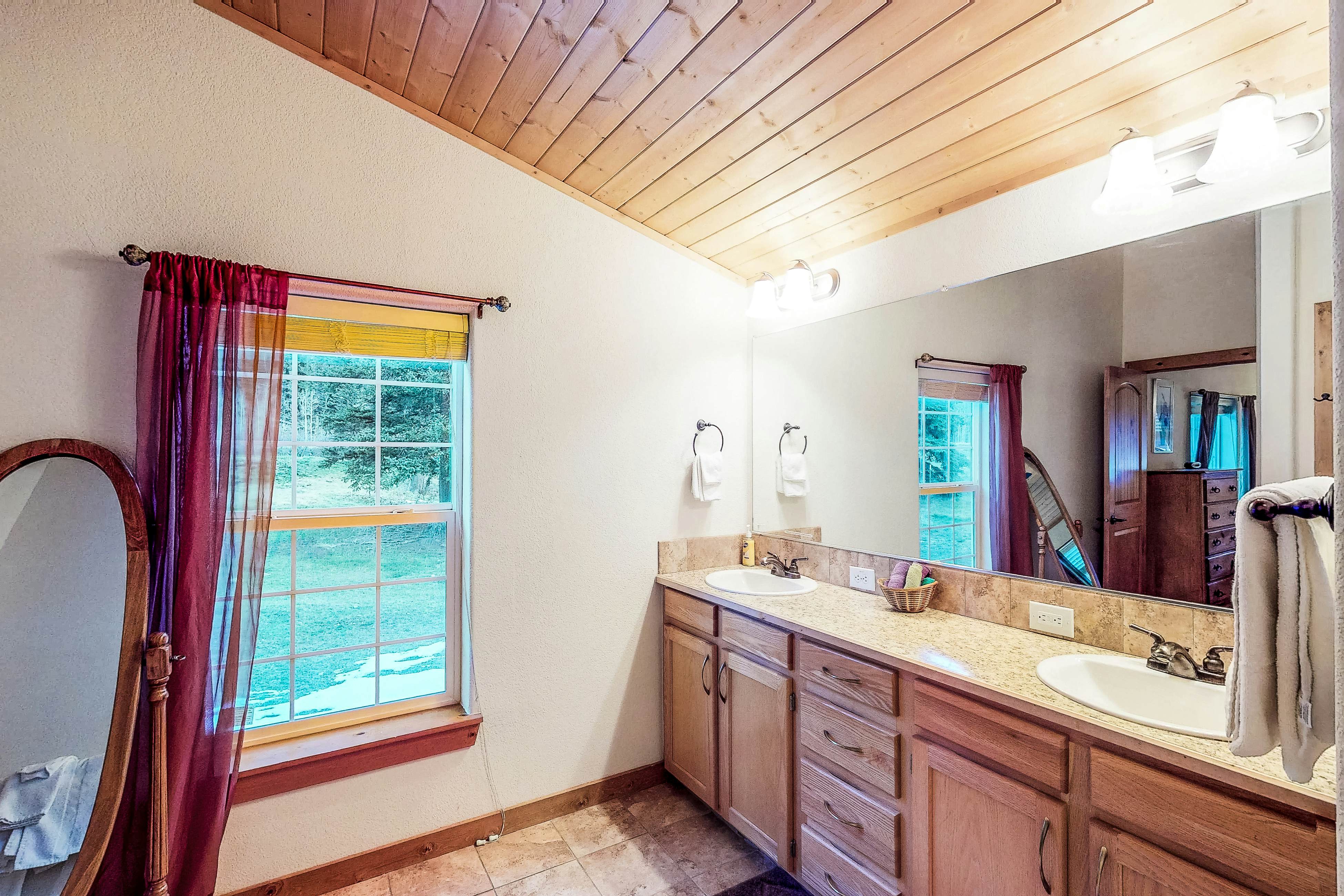 Eldora Cabin 3 BD South Fork, CO Vacation Rental Vacasa