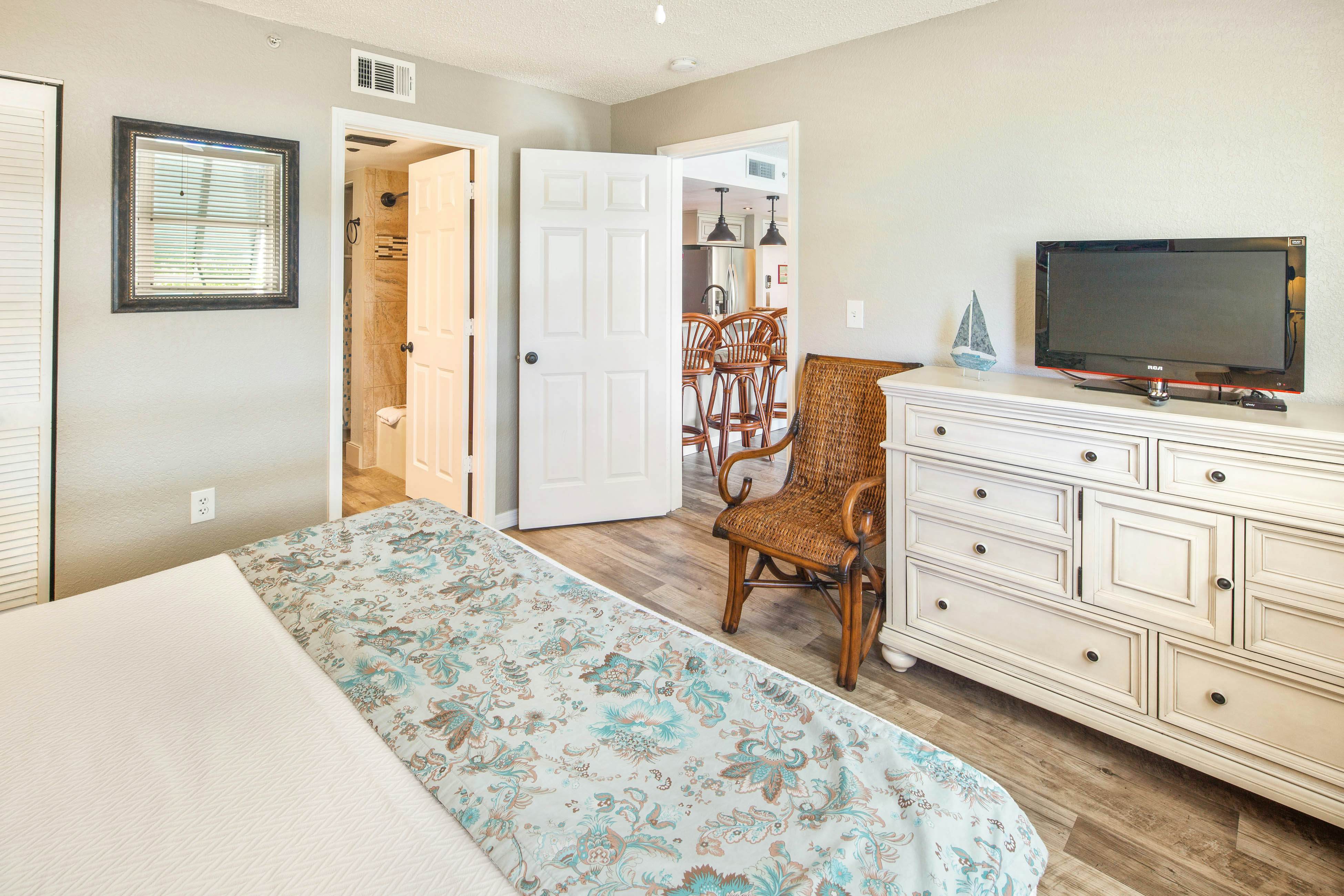 Sunrise Suites - Tahiti Suite 104