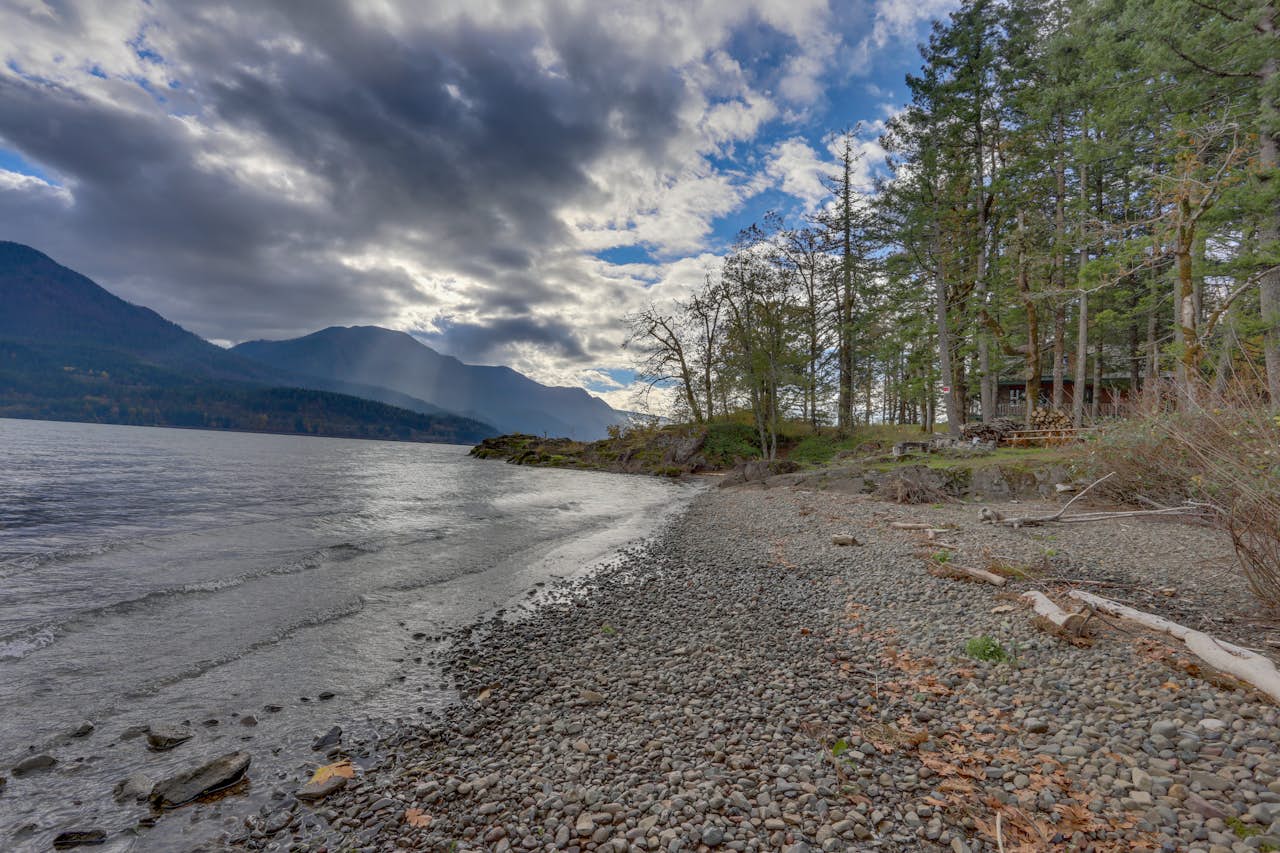 Riverglen on the Columbia 3 BD Vacation Rental in Stevenson, WA Vacasa