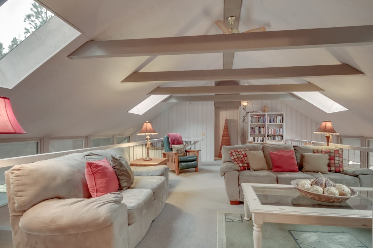 Pinecone 3 6 BD Vacation Rental in Sunriver, OR Vacasa