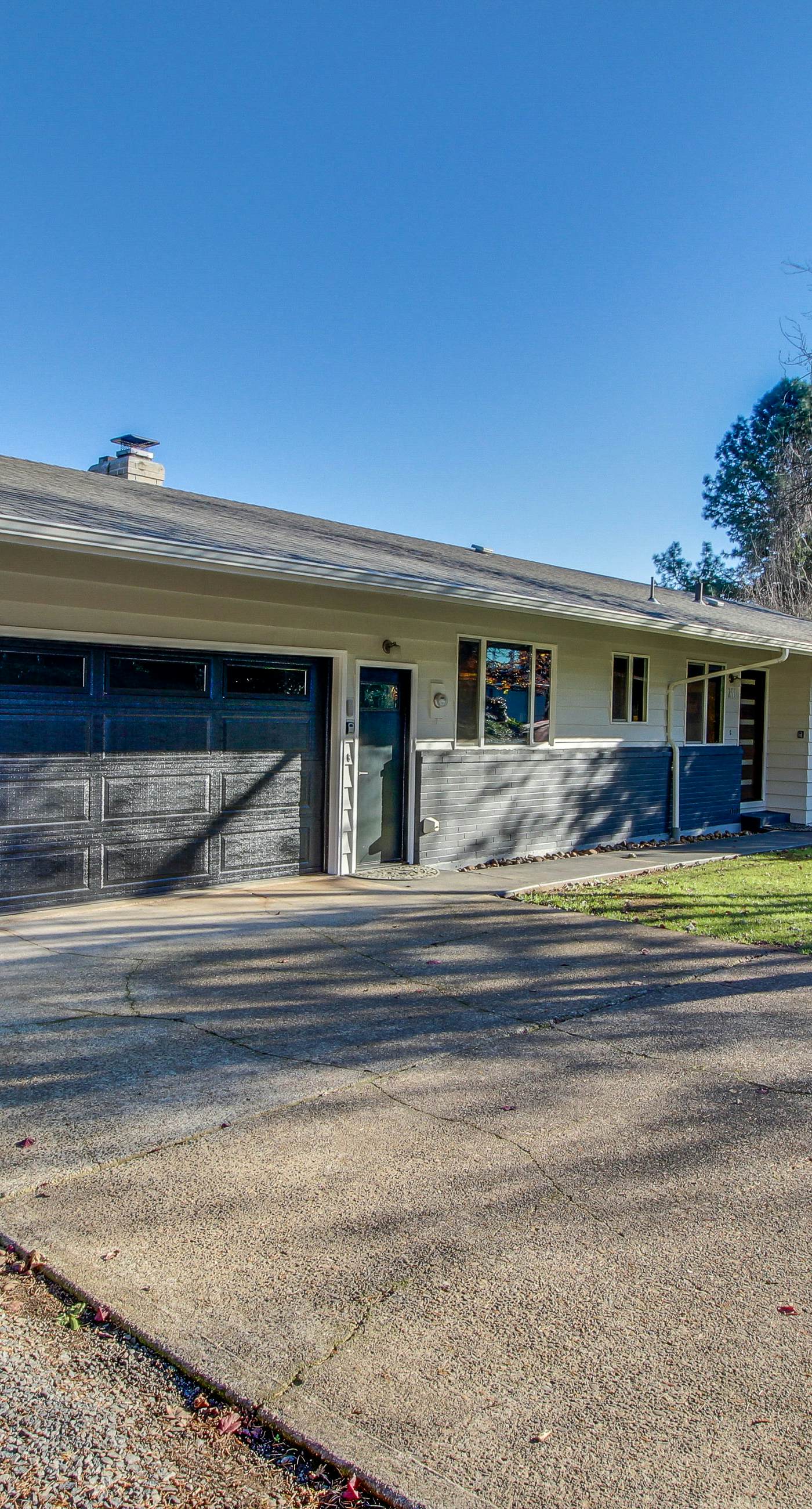 Dundee Wine Country View