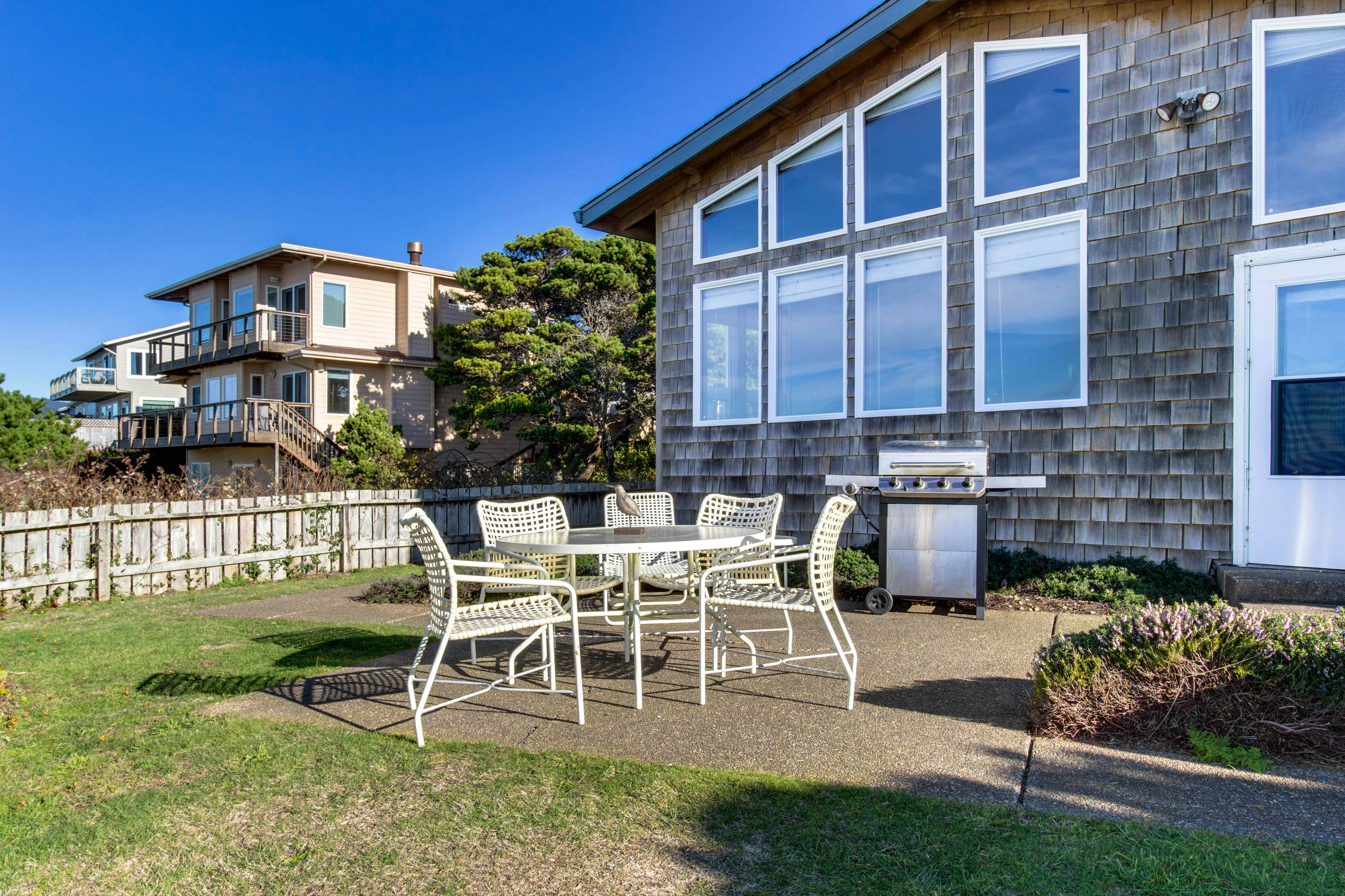 Bright Shores 4 BD Lincoln City, OR Vacation Rental Vacasa