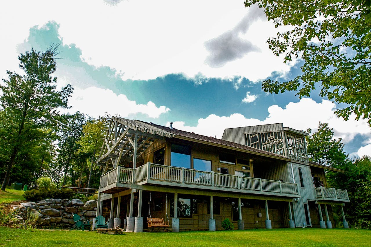 Mountain getaway. Мэриленд США дома. Гора Генри в США. Chili Mac Mountain House.