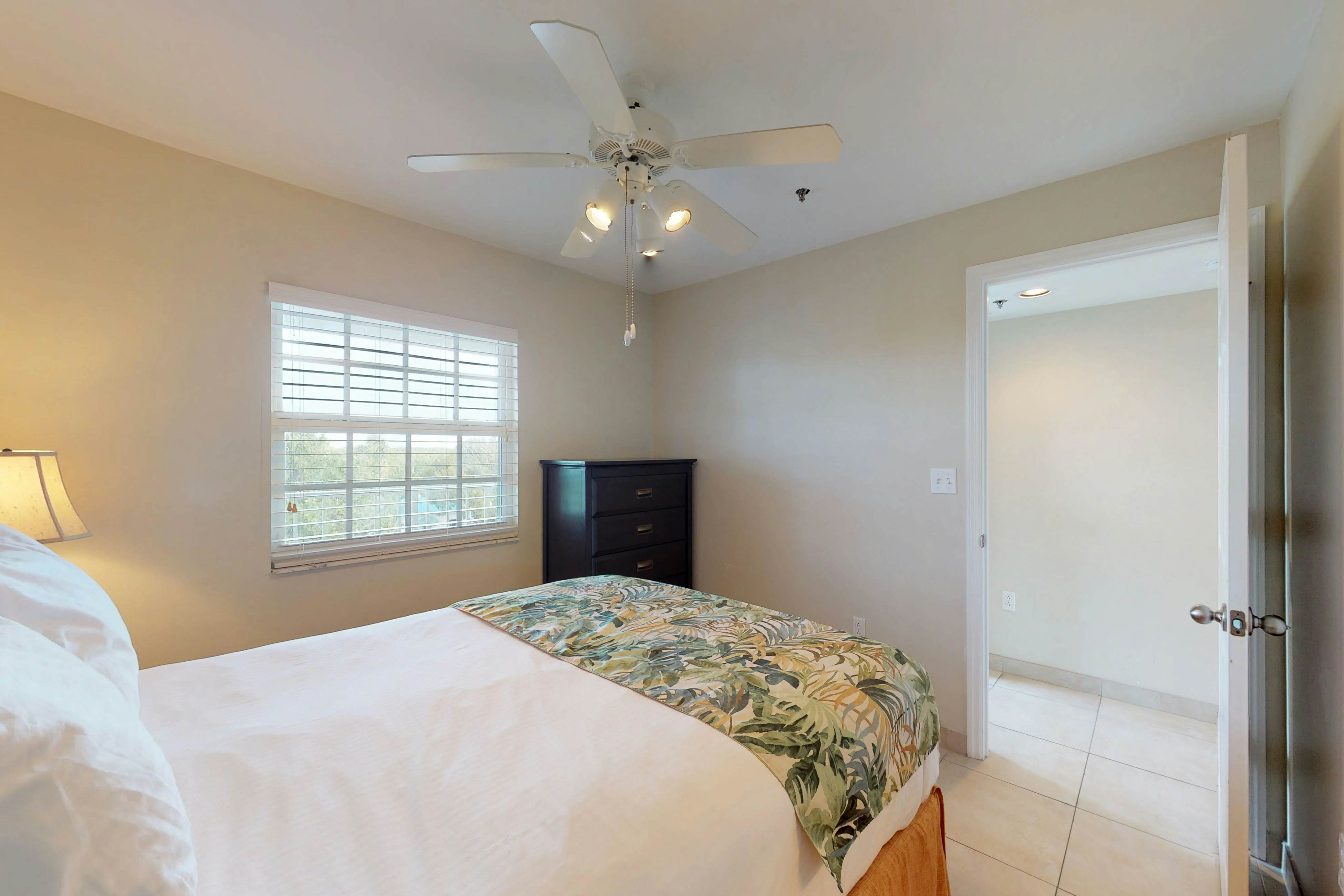 Vitamin Sea - Ocean Pointe #3412