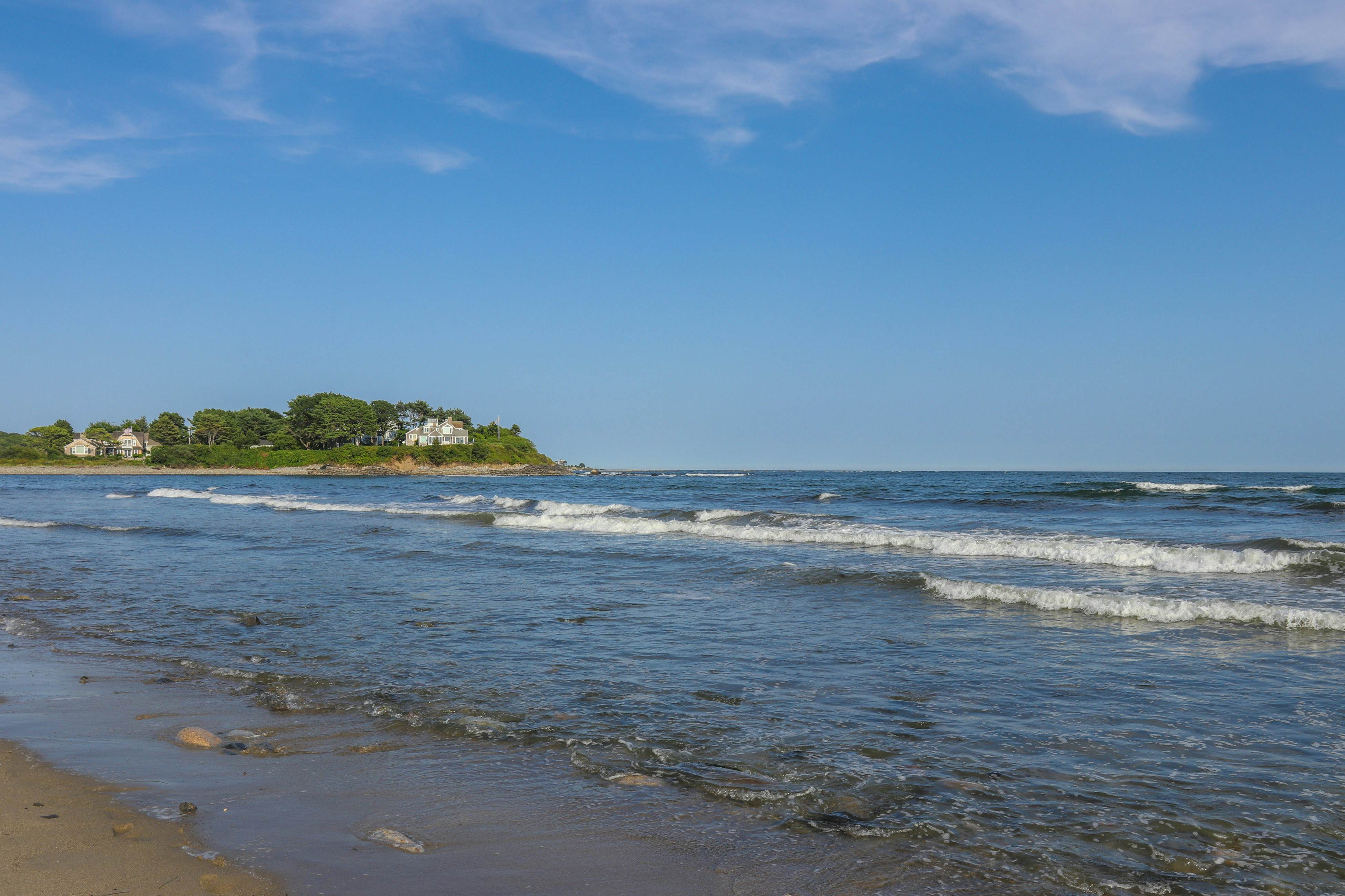 Kennebunk Family Cottage With Crib