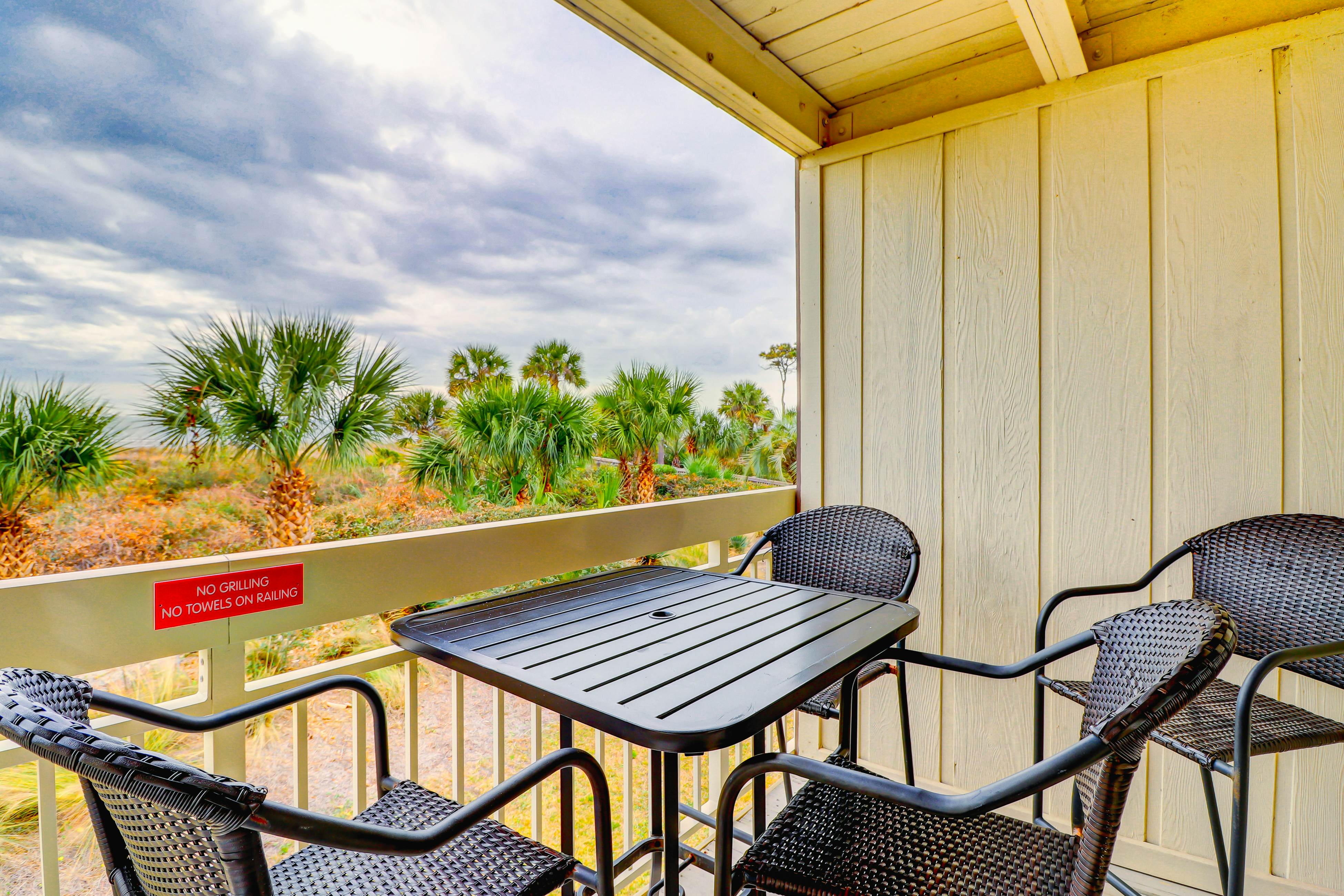 Breakers 136 1 BD Hilton Head, SC Vacation Rental Vacasa
