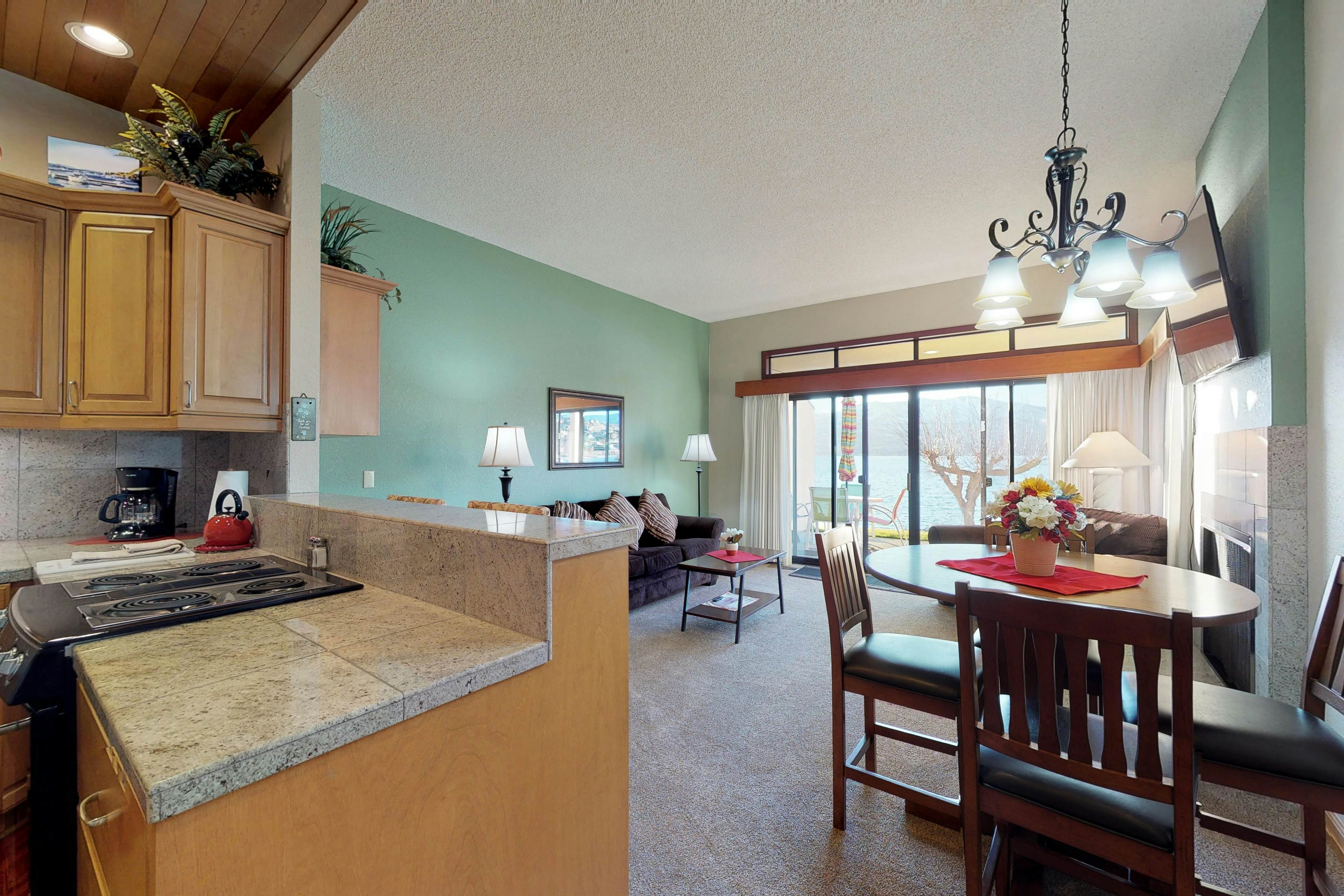 Lake Chelan Shores Deepwater Retreat (113) 2 BD Chelan, WA