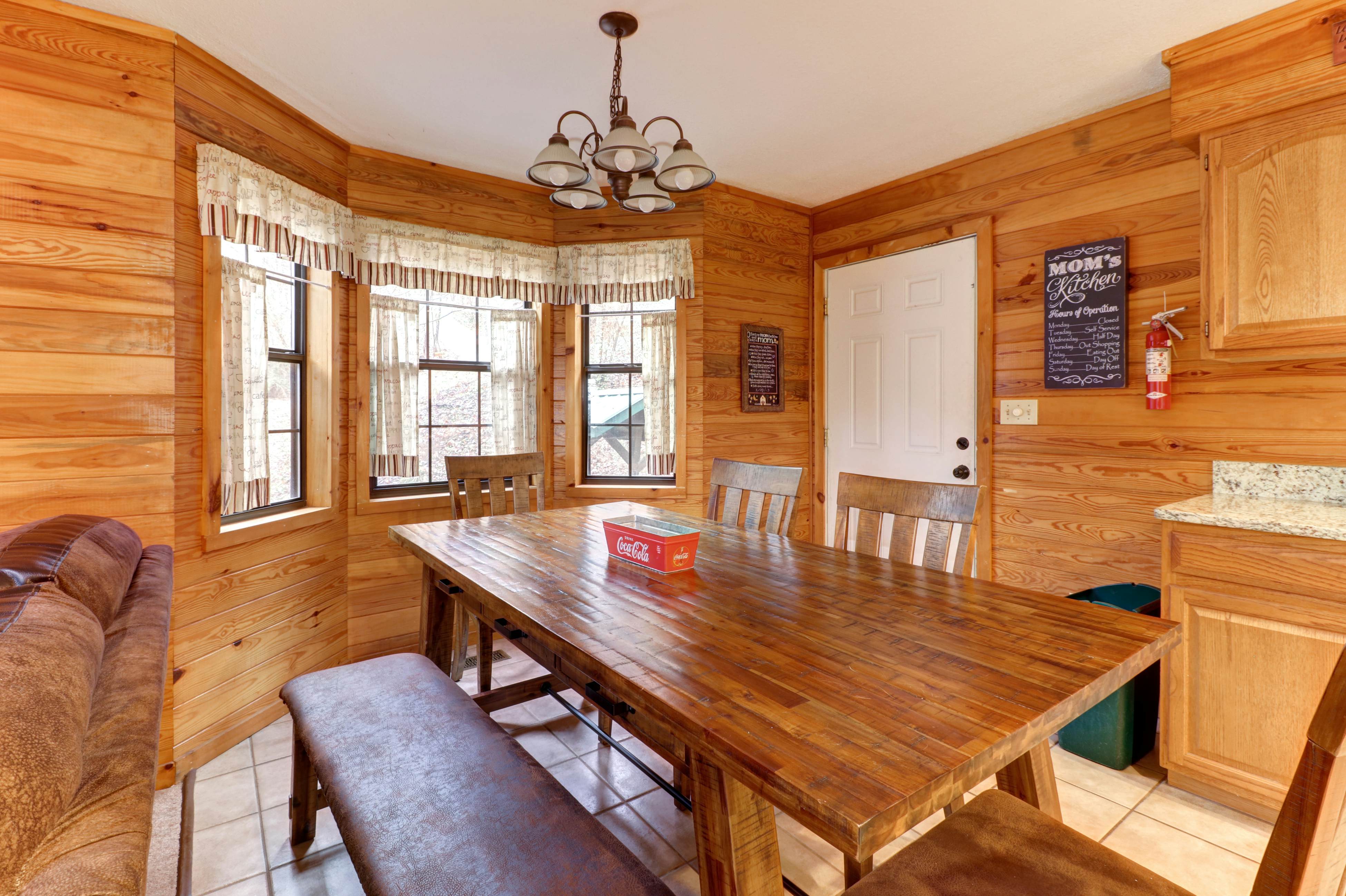 Enchanted 2 BD Sevierville, TN Vacation Rental Vacasa