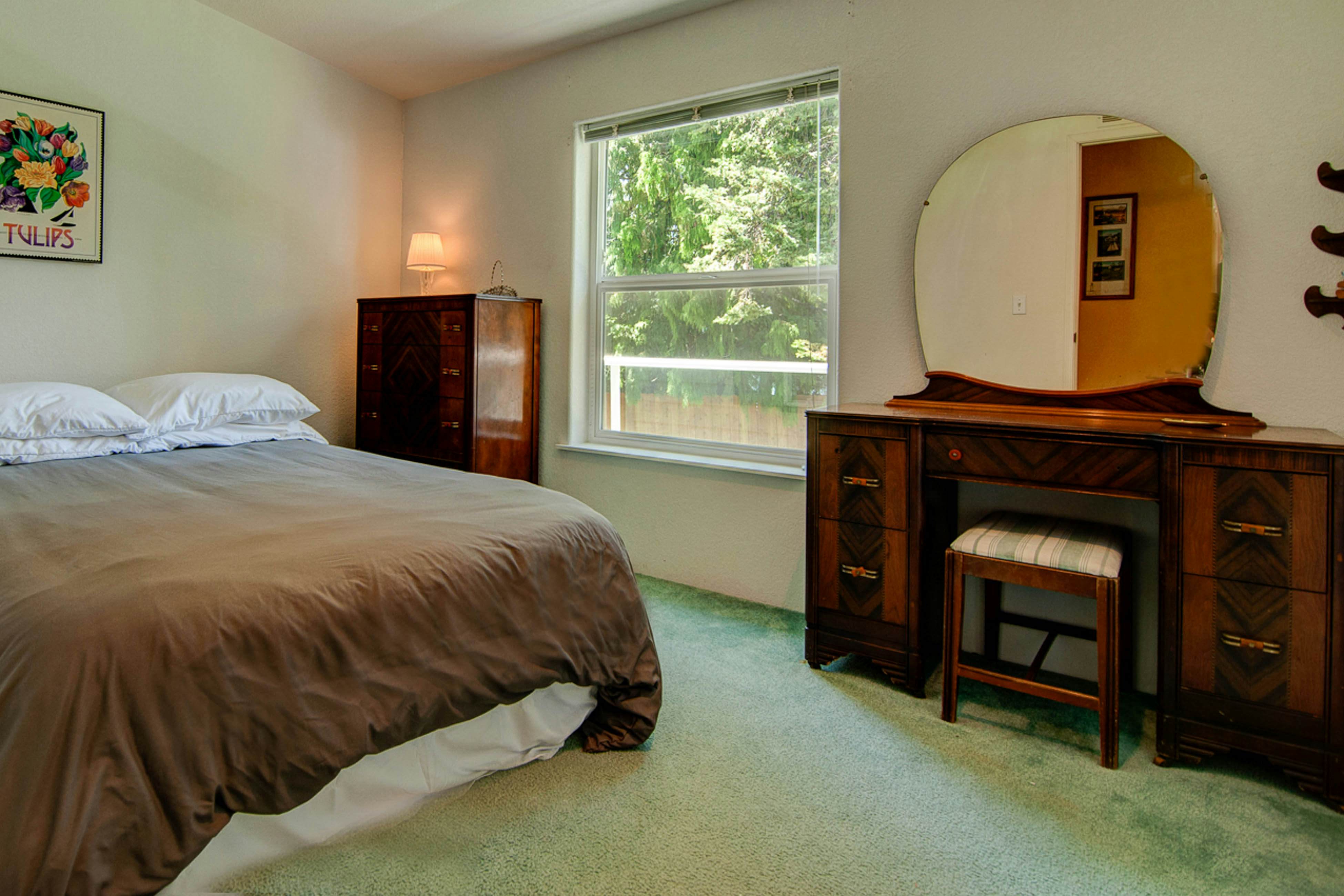 Fray's Lane Waterfront Home