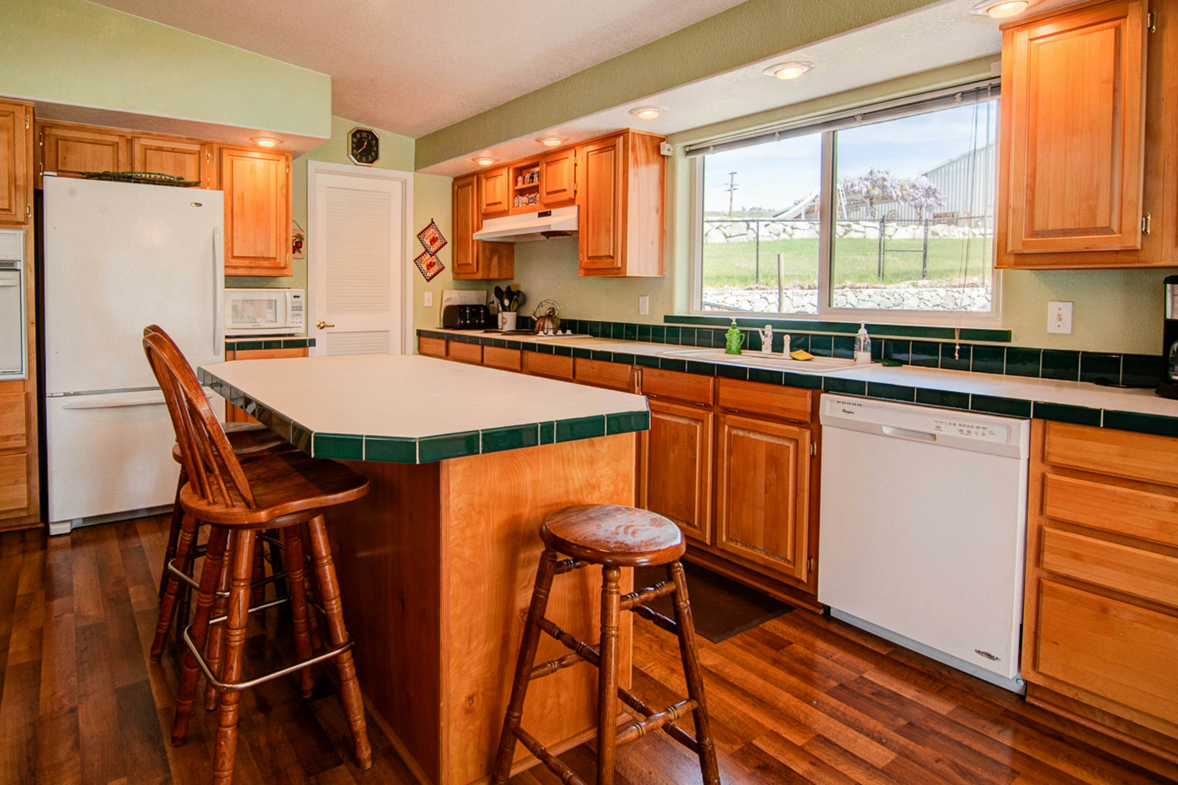 Fray's Lane Waterfront Home