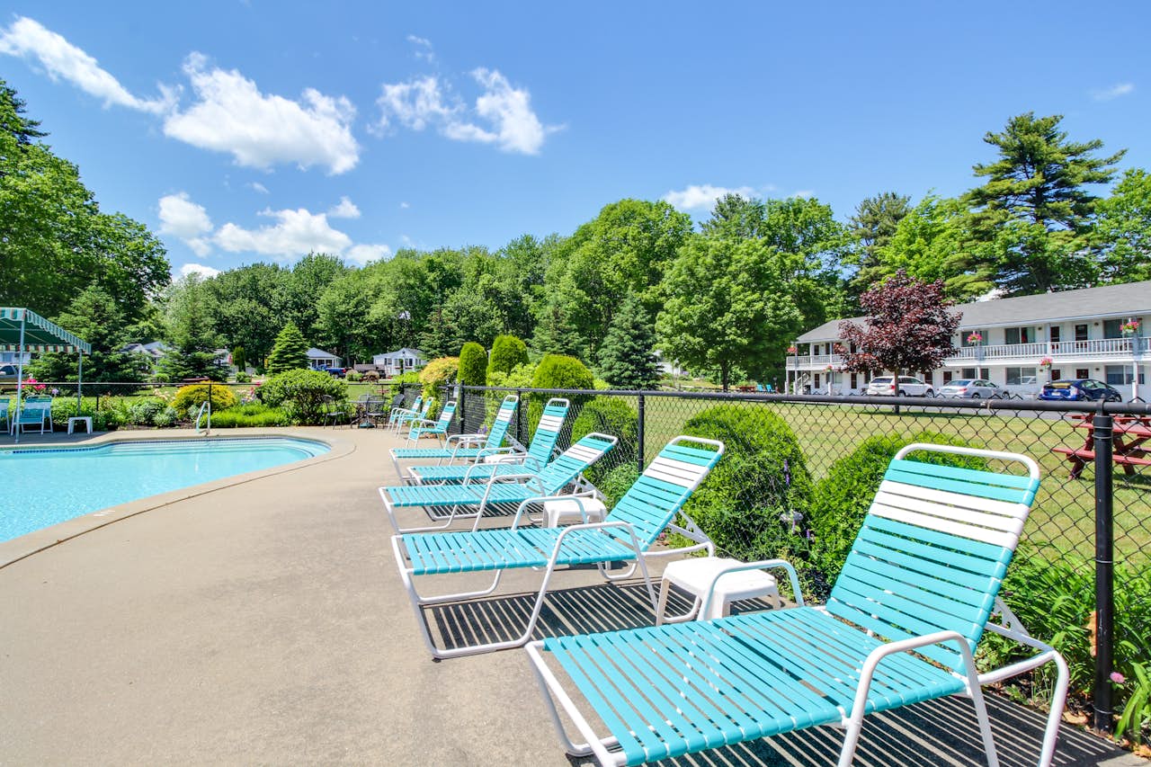 Adorable Cottage Holiday House C12 1 BD Vacation Rental in Wells