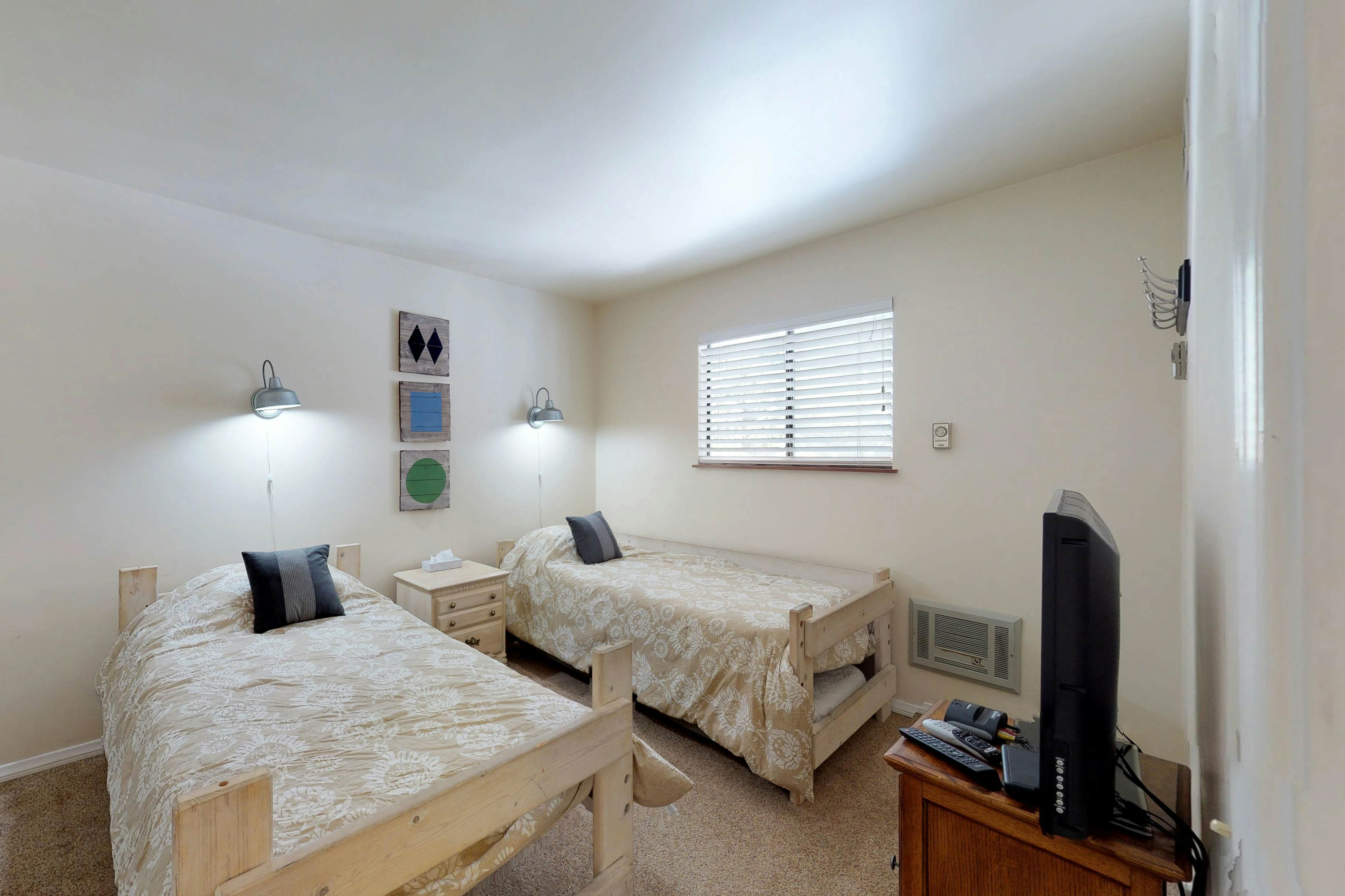 Mammoth View Villas 21