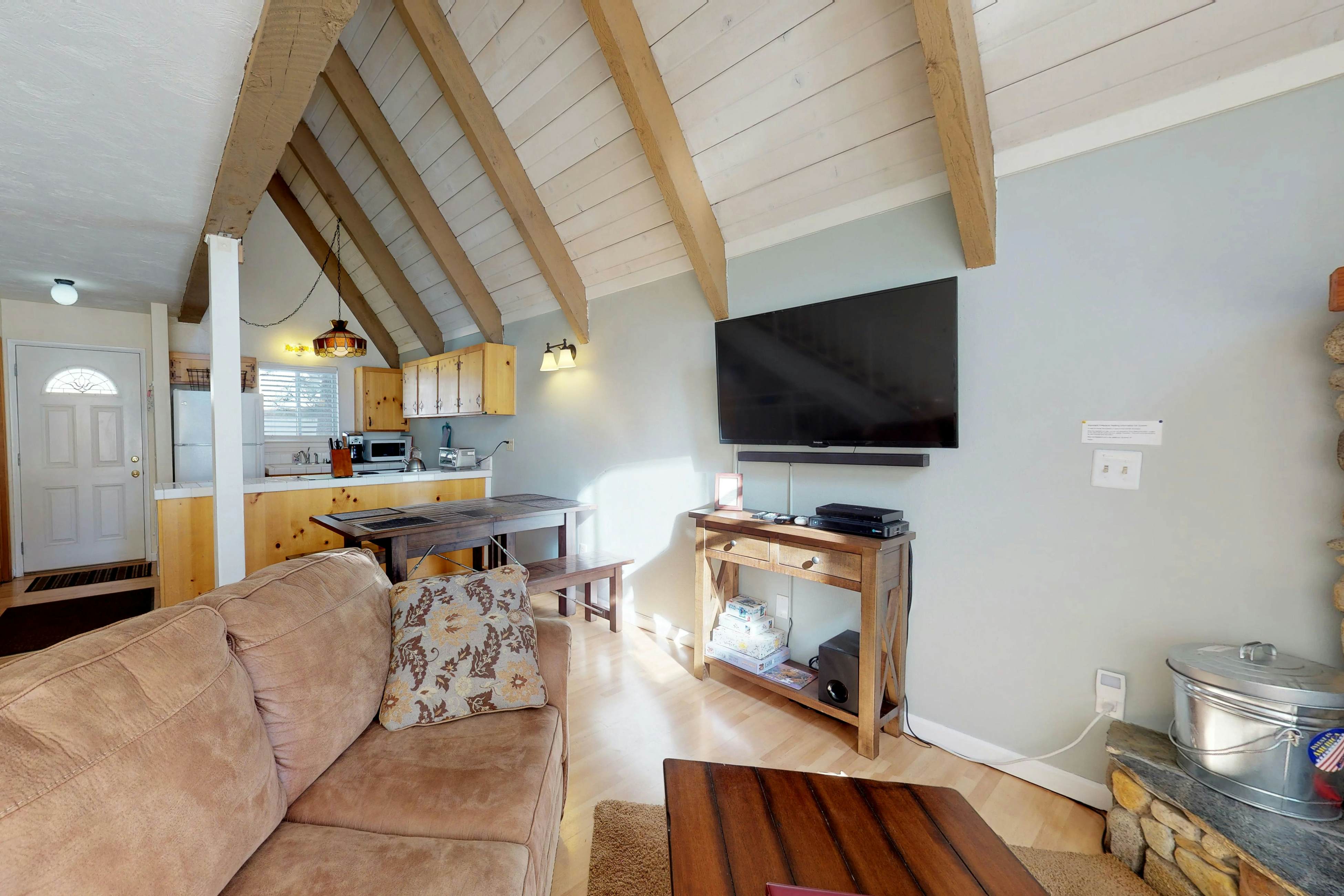 Mammoth View Villas 21