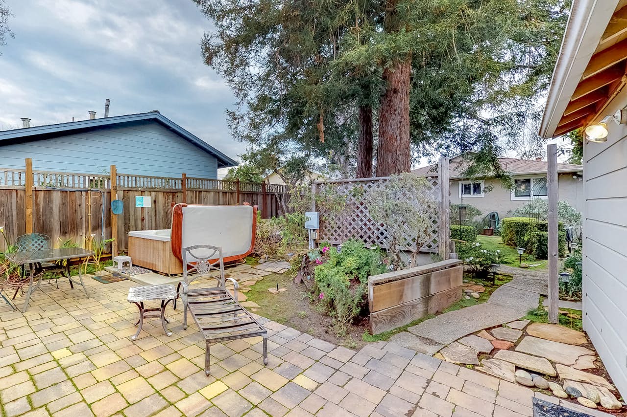 English Garden Studio Suite 0 Bd Vacation Rental In