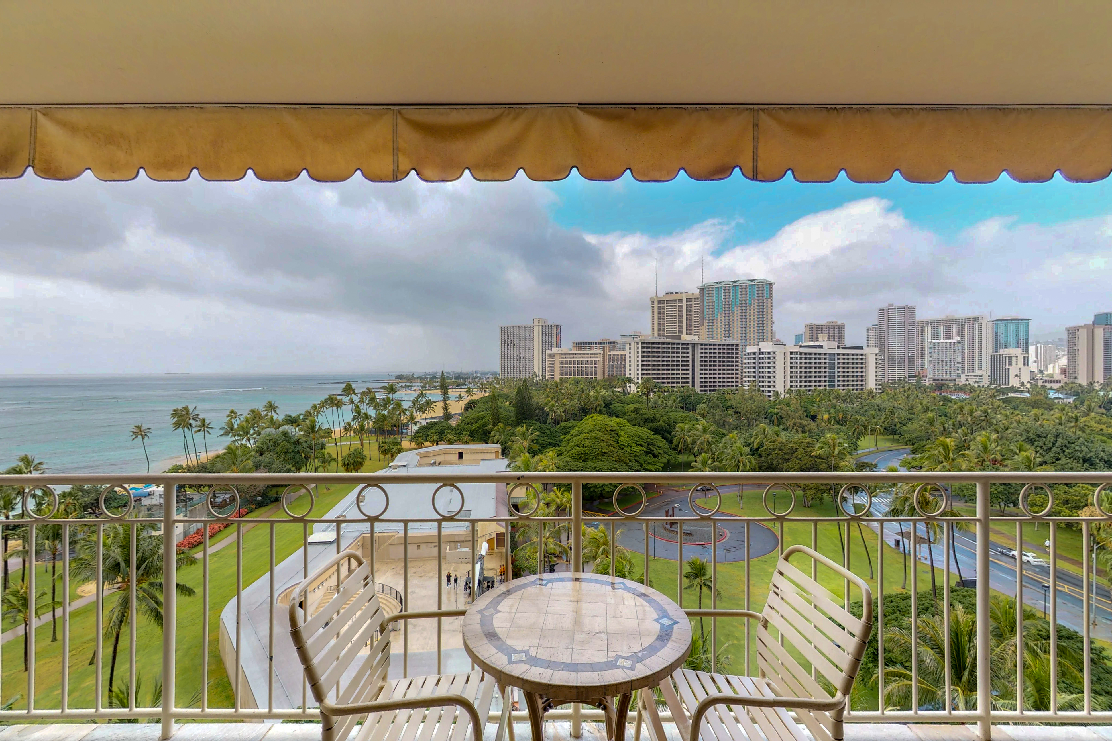 Waikiki Vacation Rentals, Condo Rentals | Vacasa