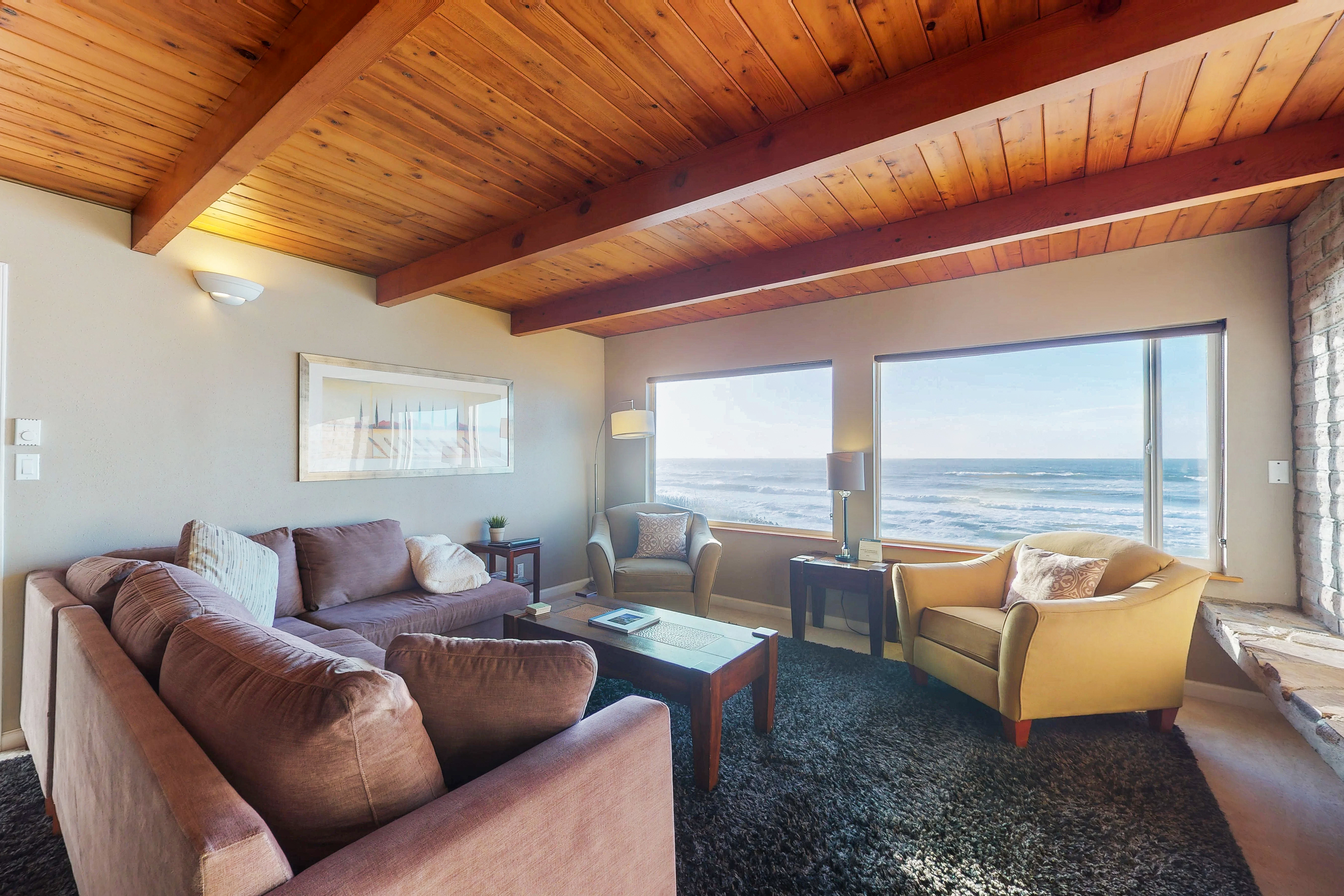 South Beach House | 4 BD Vacation Rental In South Beach, OR | Vacasa