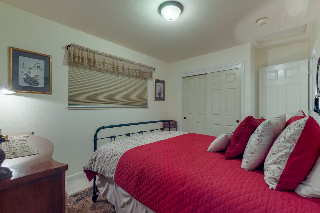 Tree Top View Cabin 2 BD Vacation Rental in Felton, CA Vacasa