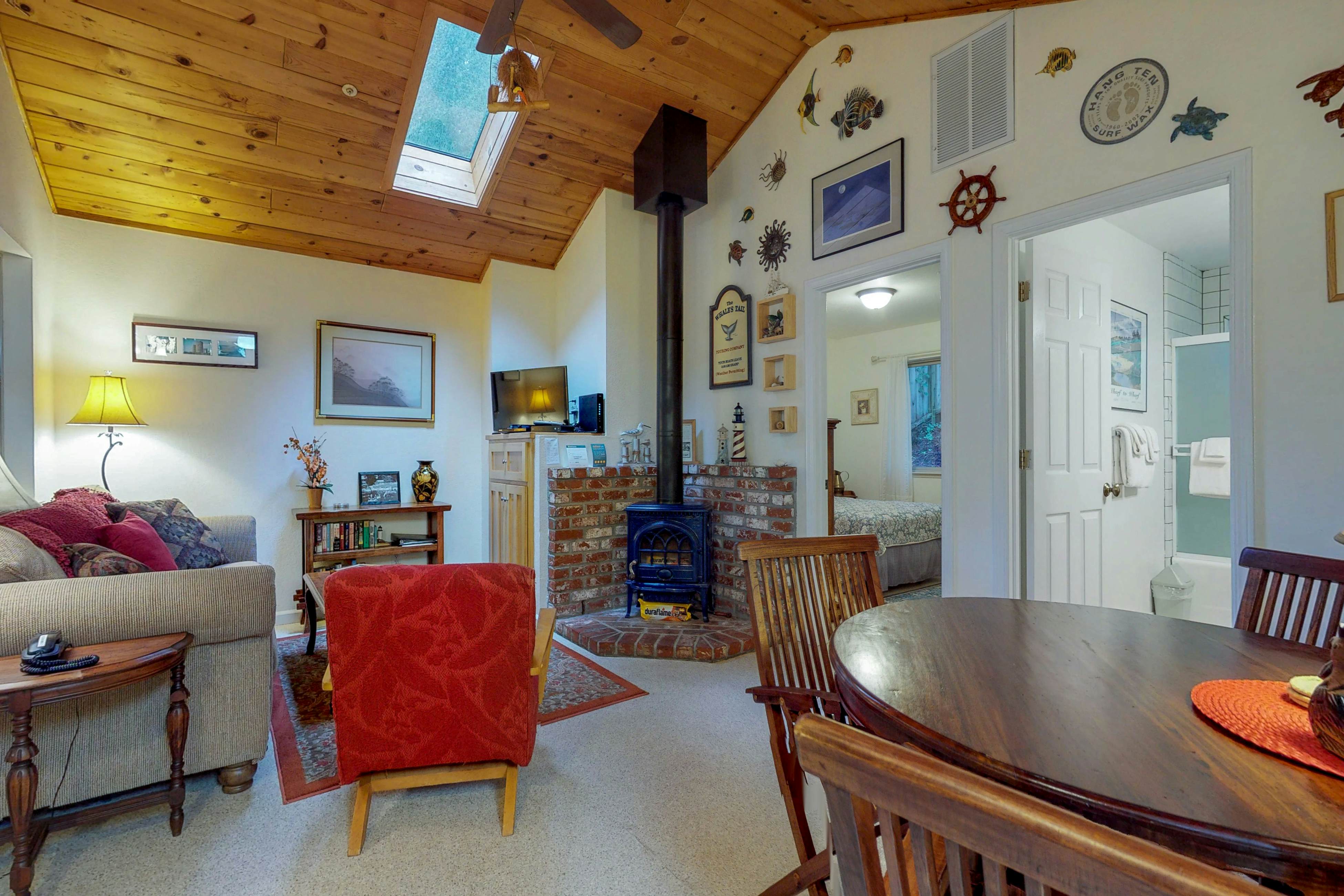 Tree Top View Cabin 2 BD Vacation Rental in Felton, CA Vacasa