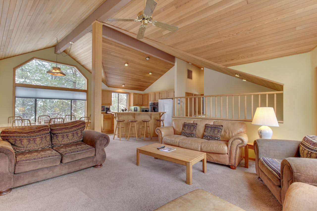 Cherrywood Lane 14 3 BD Vacation Rental in Sunriver, OR Vacasa