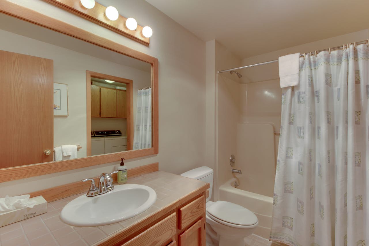 Cherrywood Lane 14 3 BD Vacation Rental in Sunriver, OR Vacasa