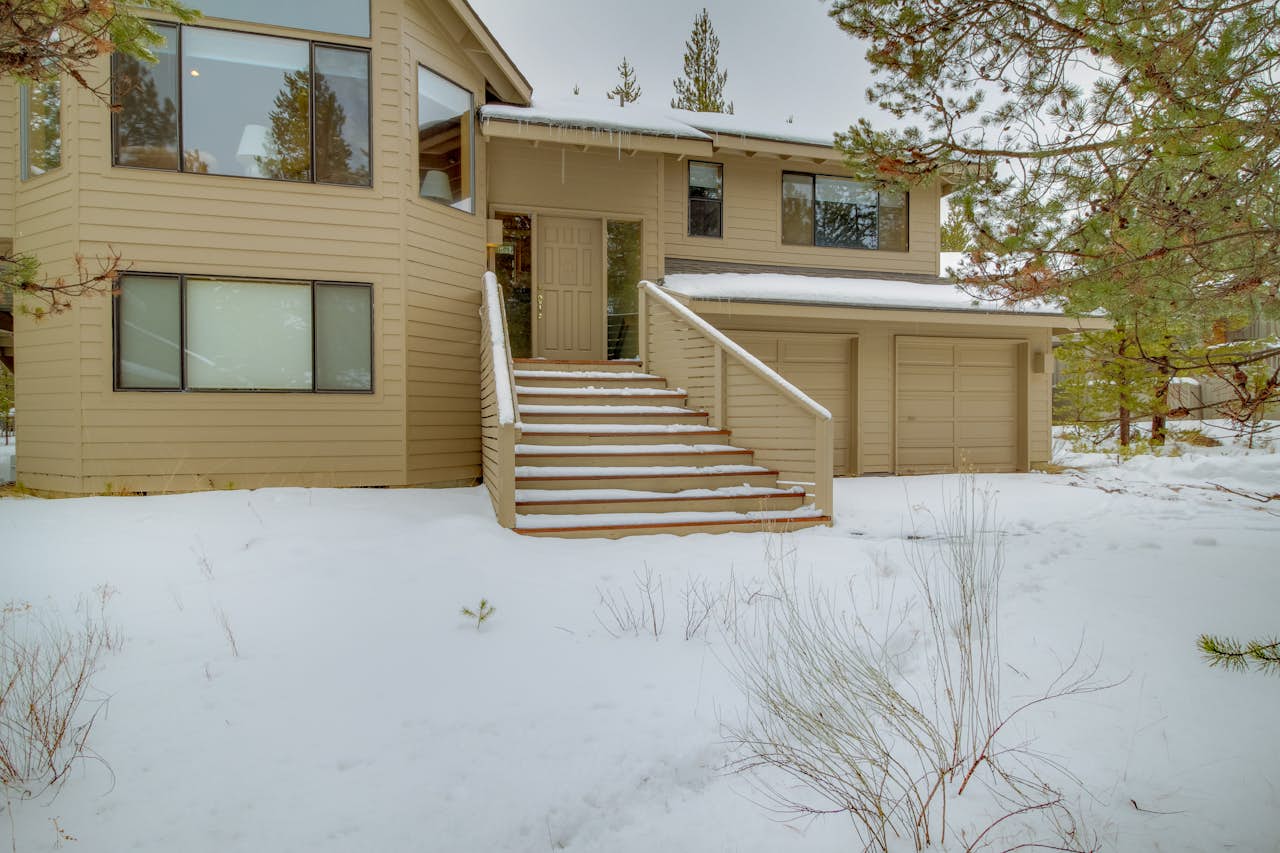 Cherrywood Lane 14 3 BD Vacation Rental in Sunriver, OR Vacasa