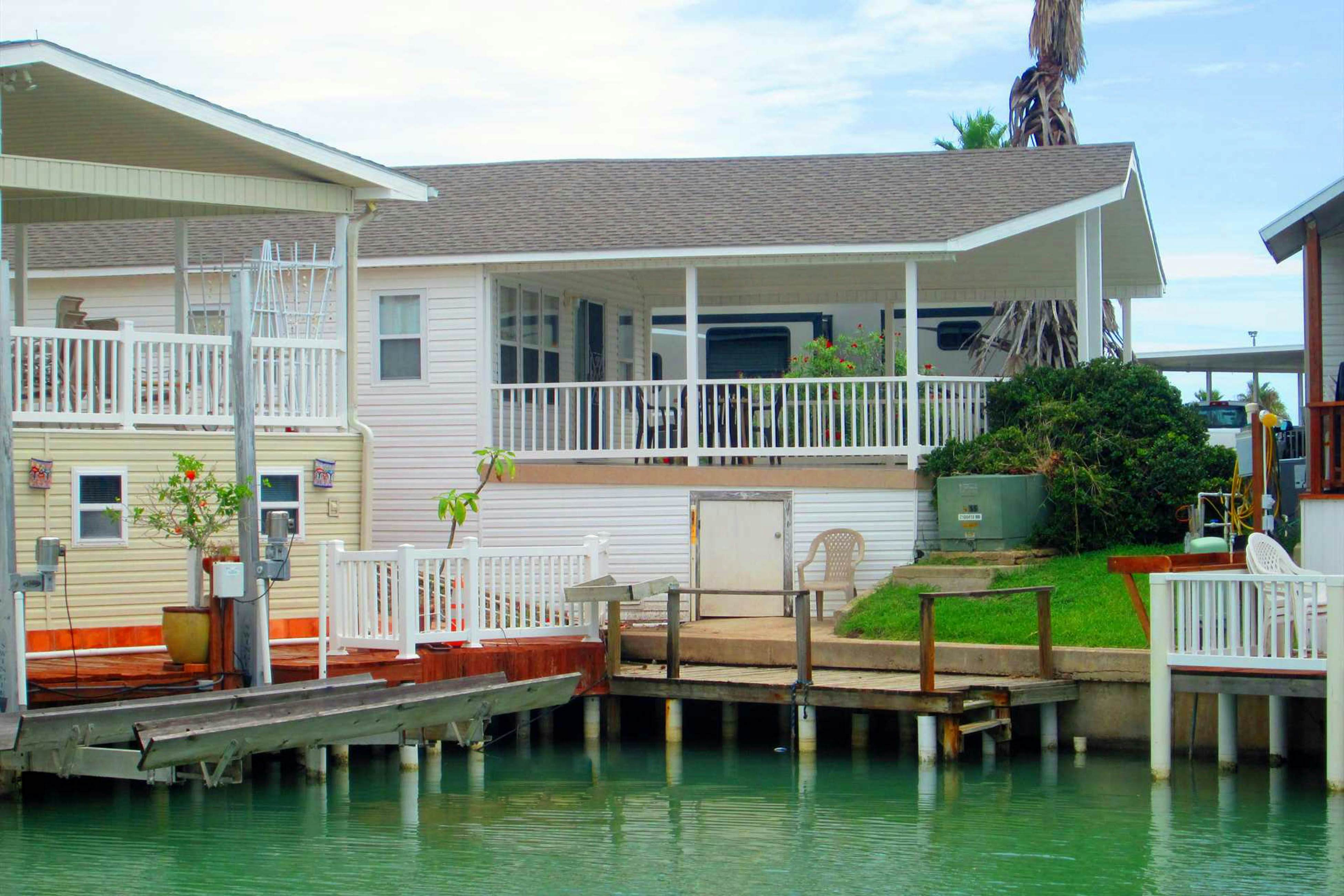 Long Island Village 214 2 BD Port Isabel, TX Vacation Rental