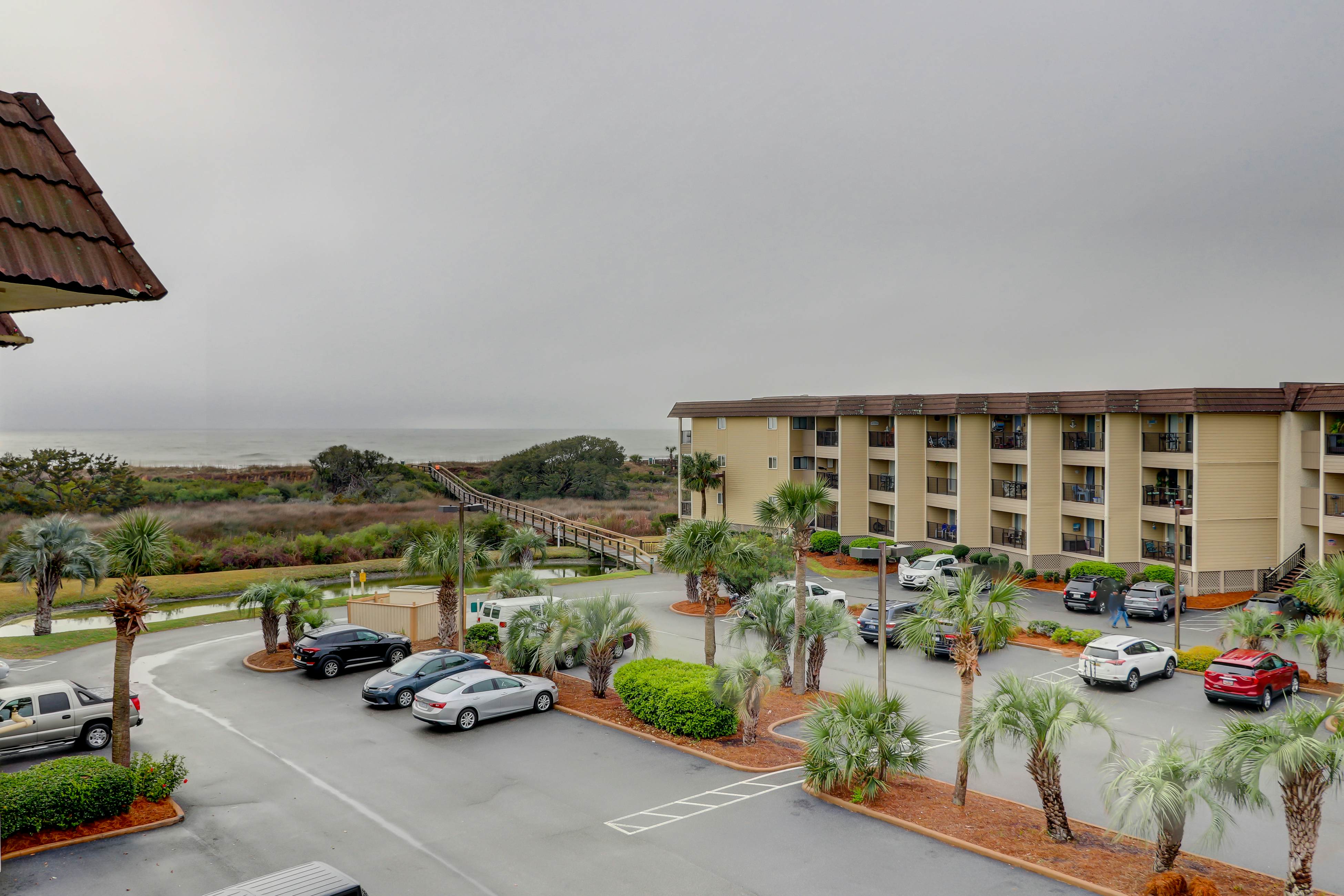 HH Beach & Tennis 344B