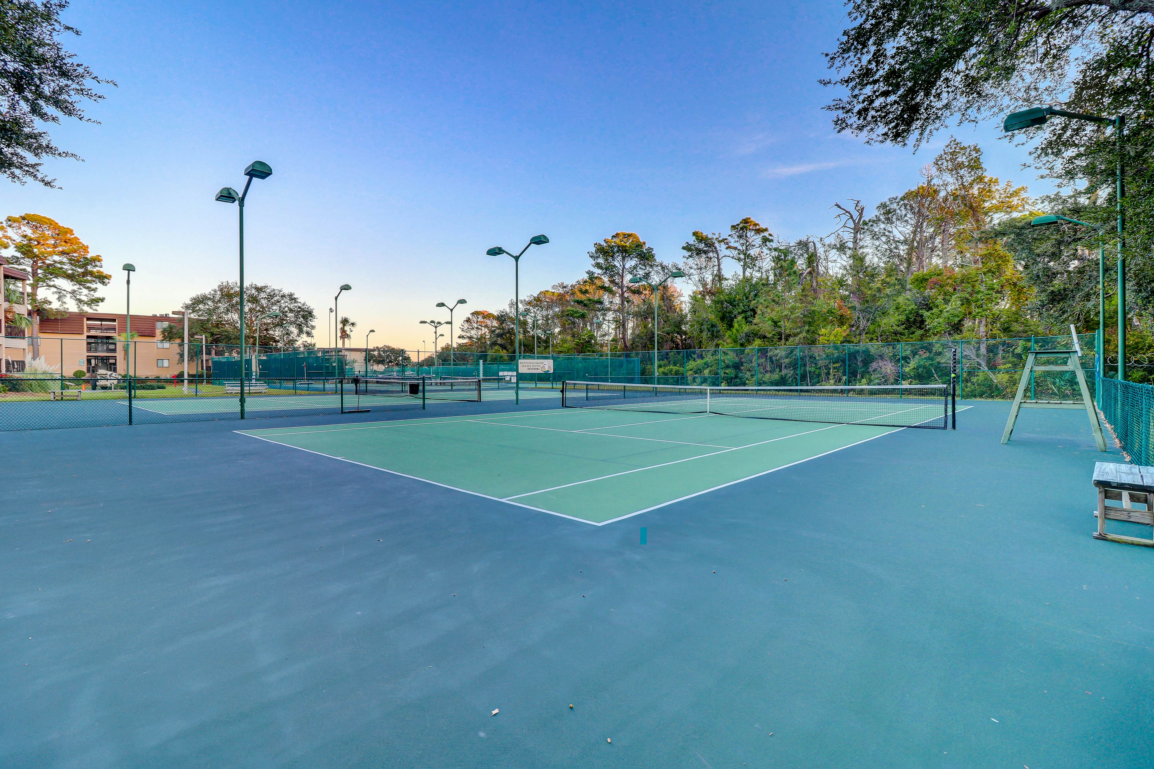 HH Beach & Tennis 344B