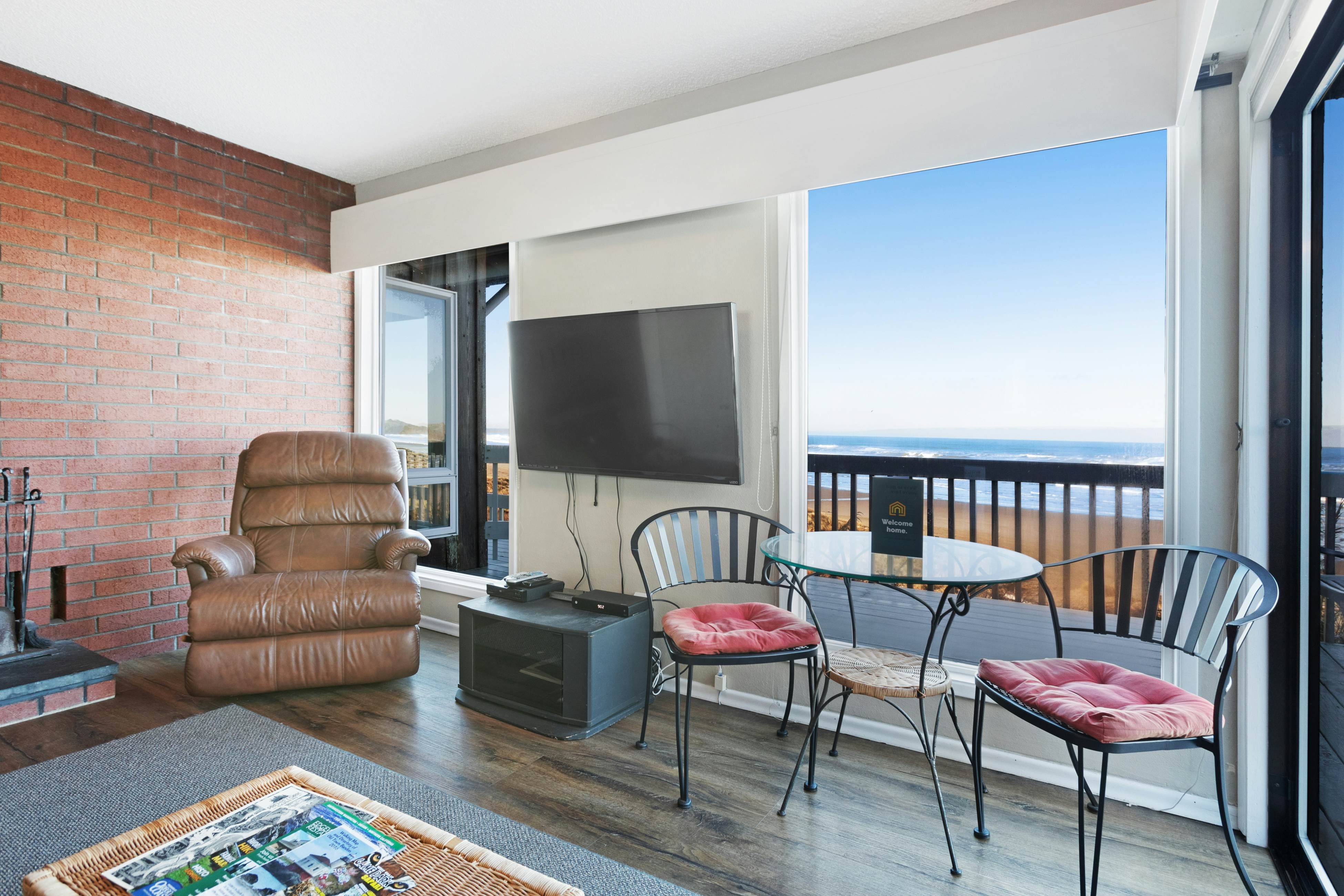 The Starboard - Spindrift Oceanfront Home