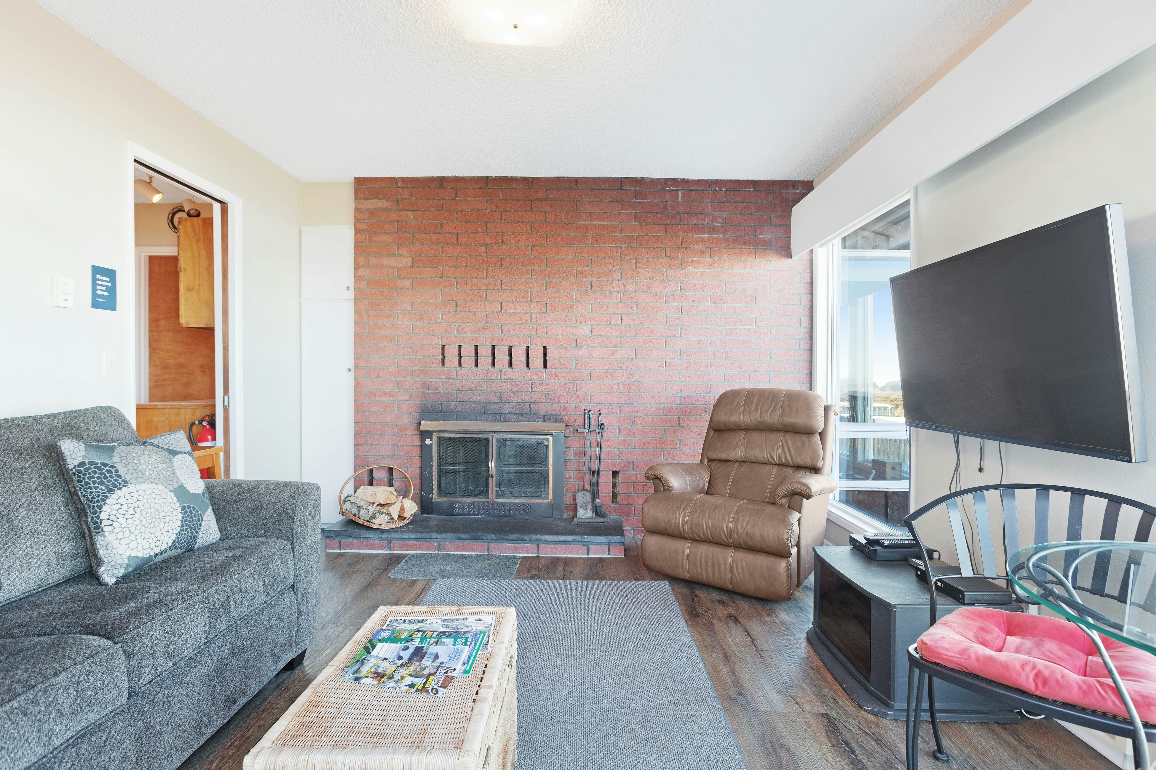 The Starboard - Spindrift Oceanfront Home