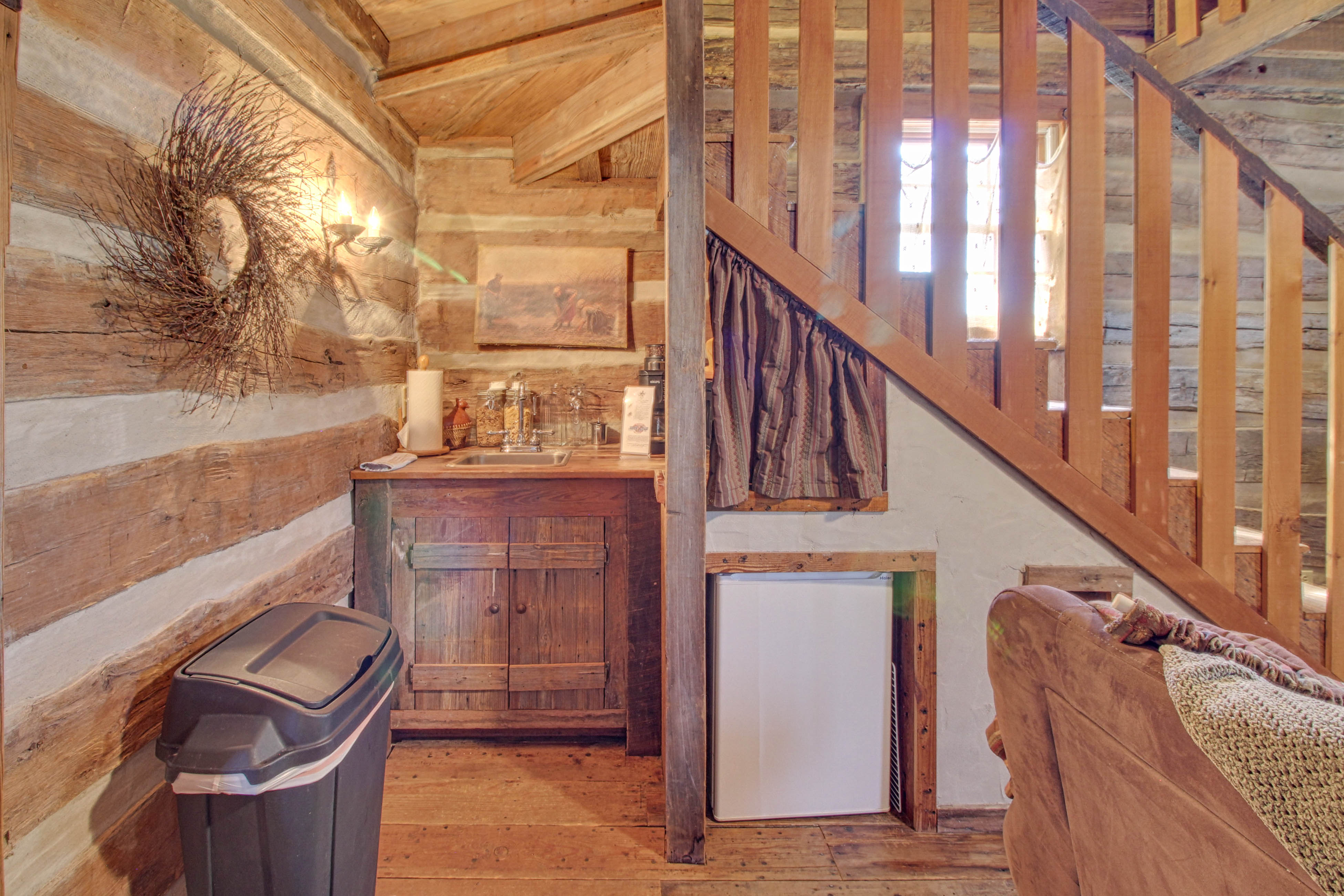 Tanglewood Farms: Bear Cabin | 1 BD Fredericksburg, TX Vacation Rental ...