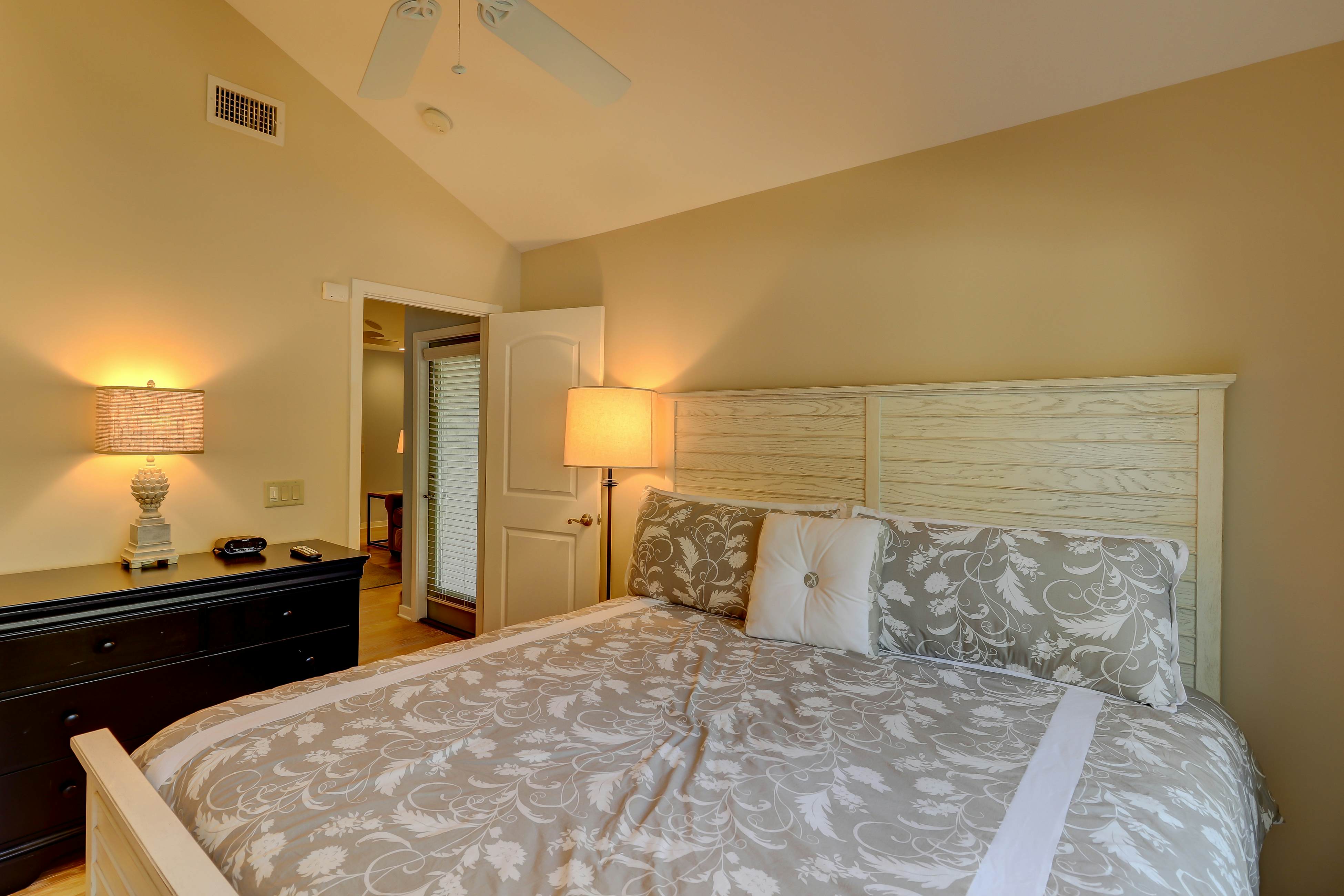 Summer House 6 BD Hilton Head, SC Vacation Rental Vacasa