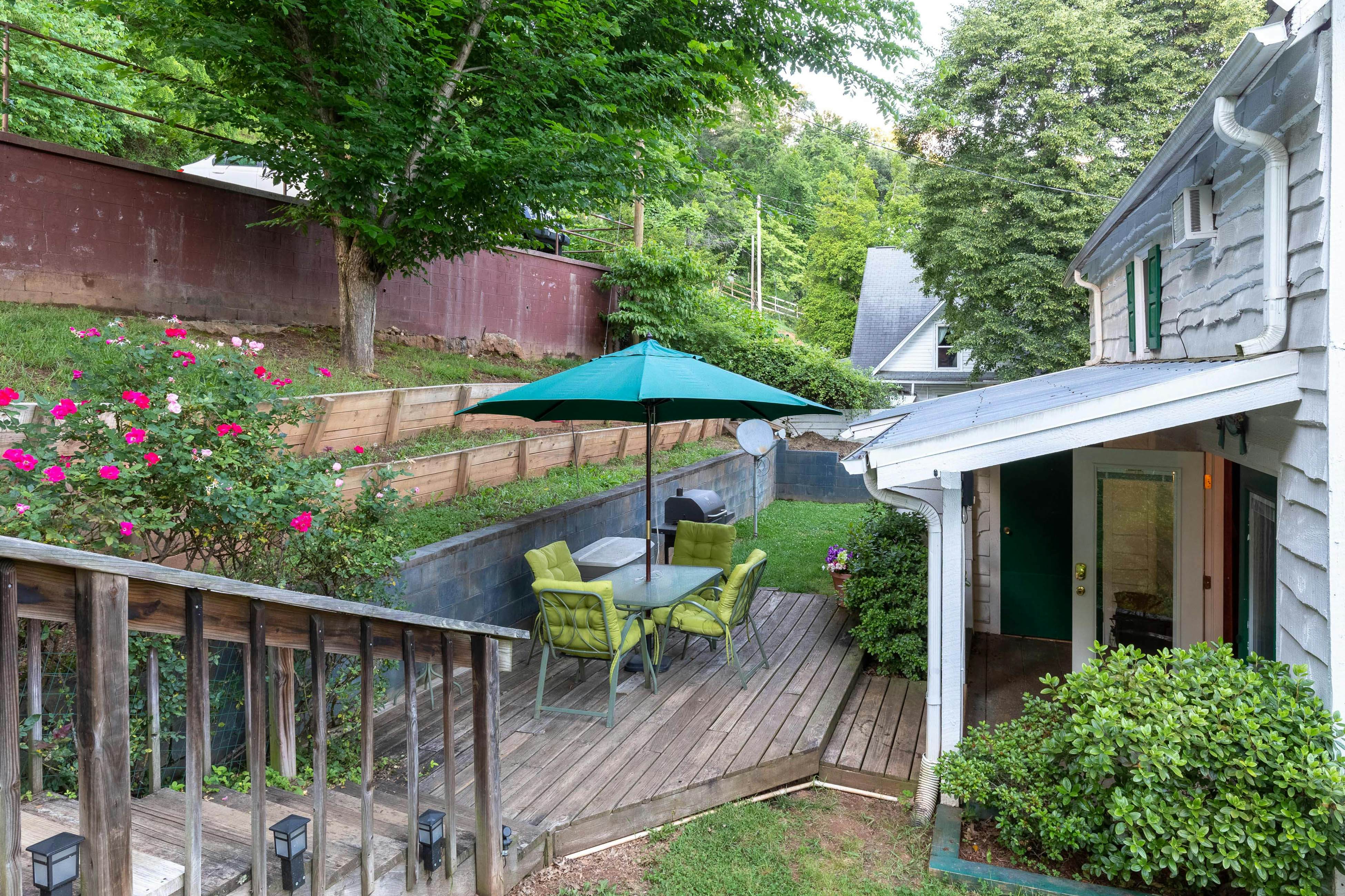 The Reed House 2 BD Dillsboro, NC Vacation Rental Vacasa