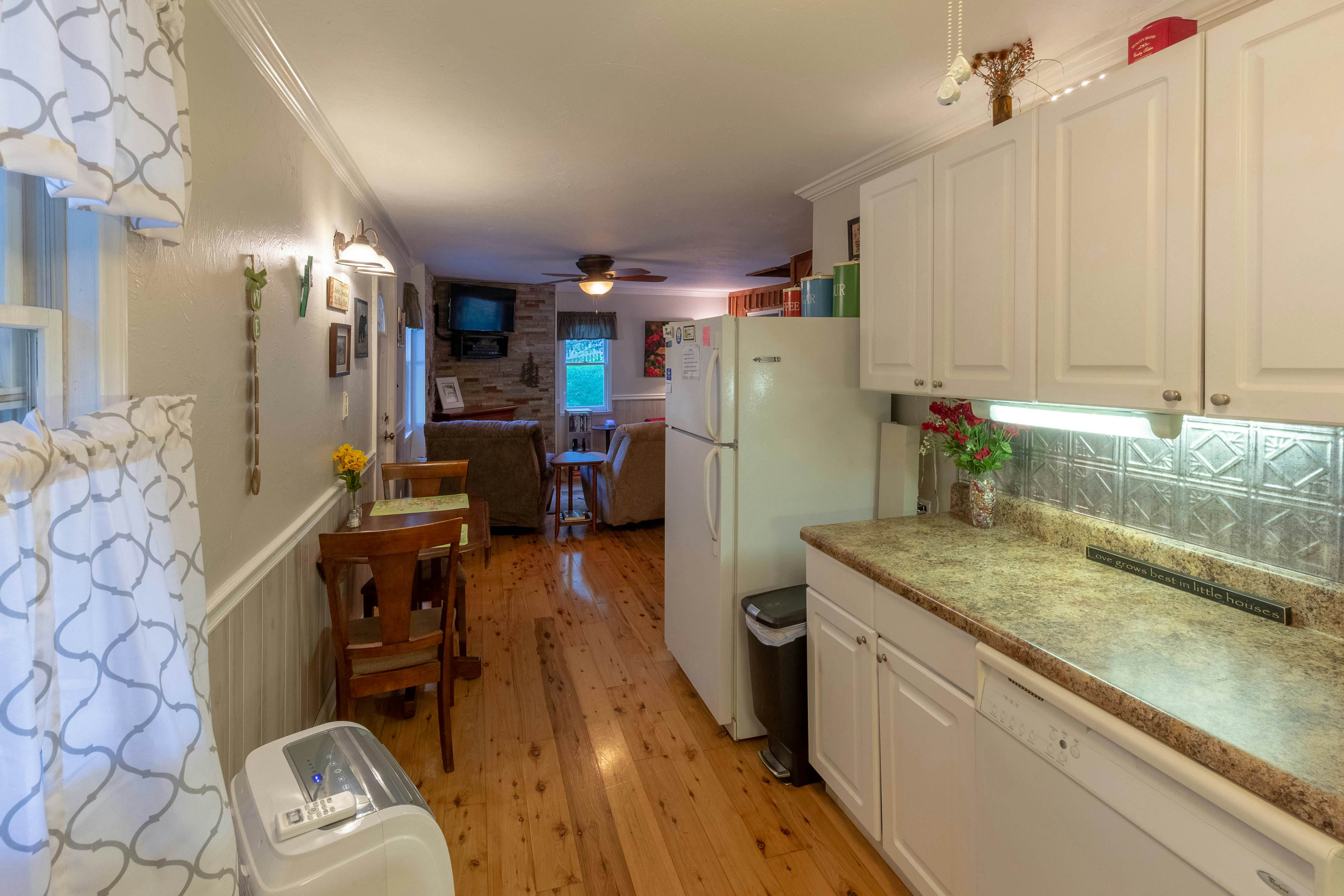 The Reed House 2 BD Dillsboro, NC Vacation Rental Vacasa