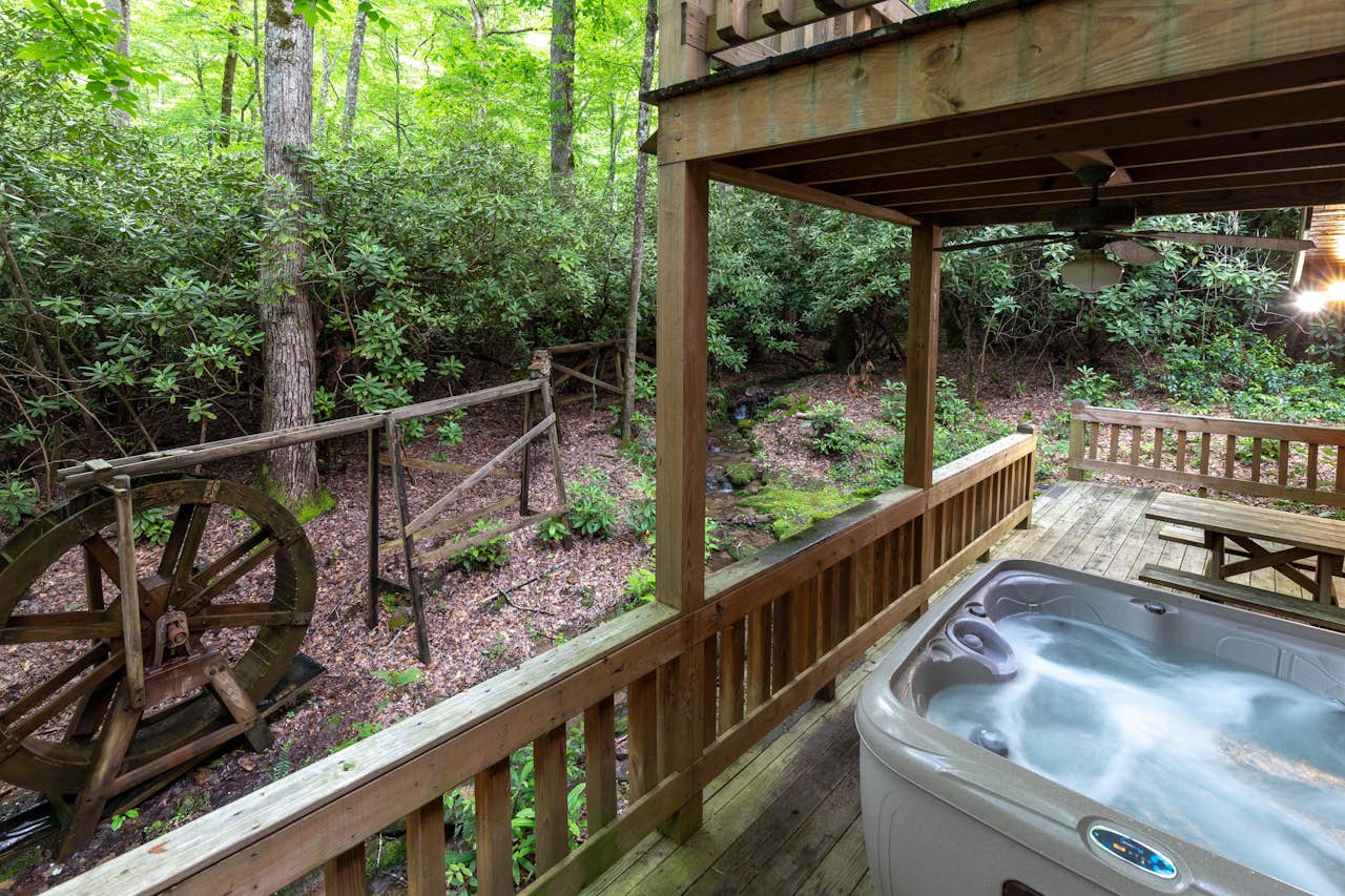 Creekside Bunkhouse 2 BD Vacation Rental in Whittier, NC Vacasa