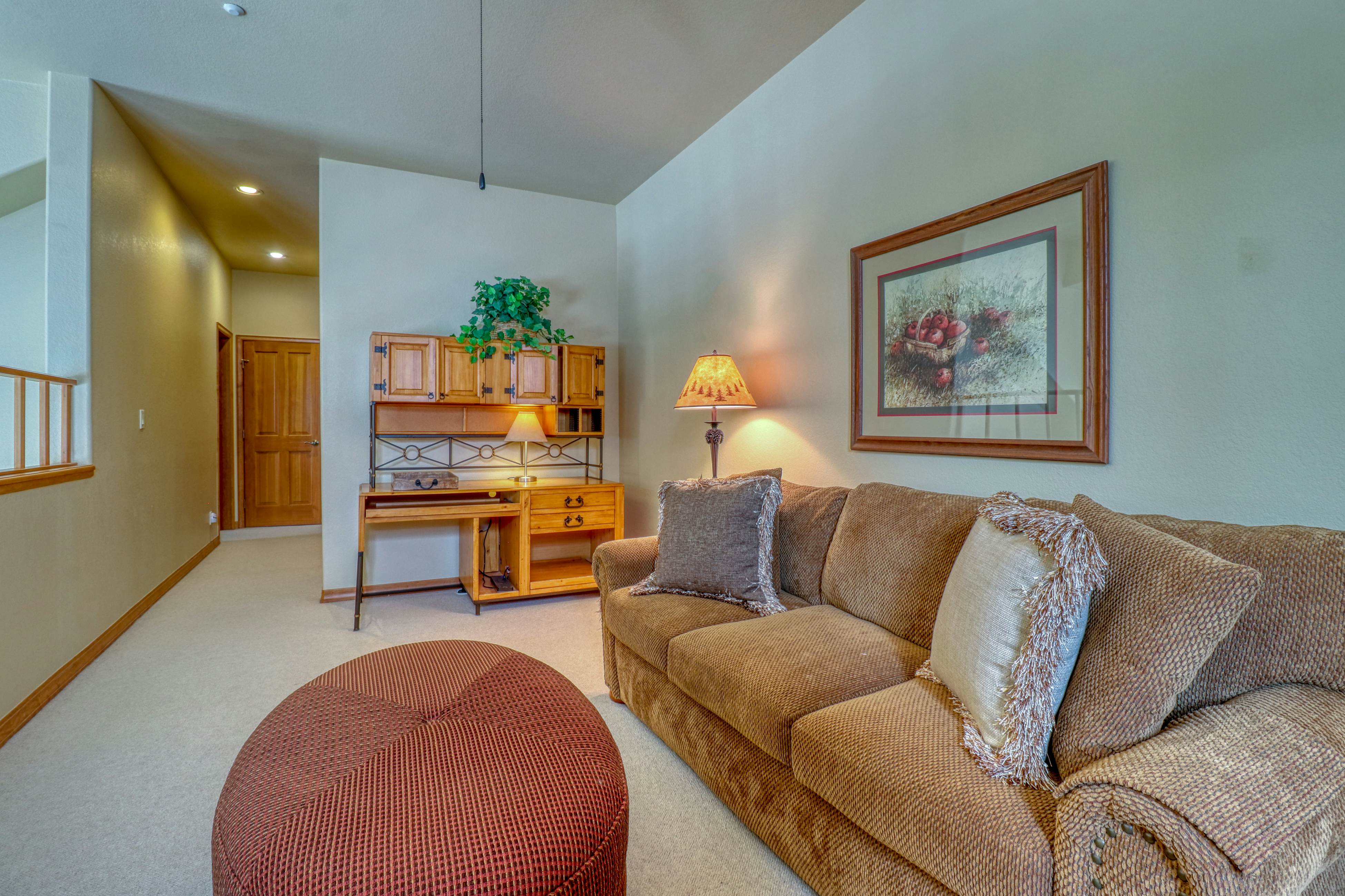 Spruce Tree Lodge #208