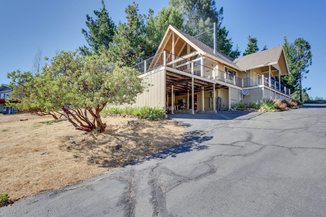 Lake View Leisure (03/211) 3 BD Vacation Rental in Groveland, CA Vacasa