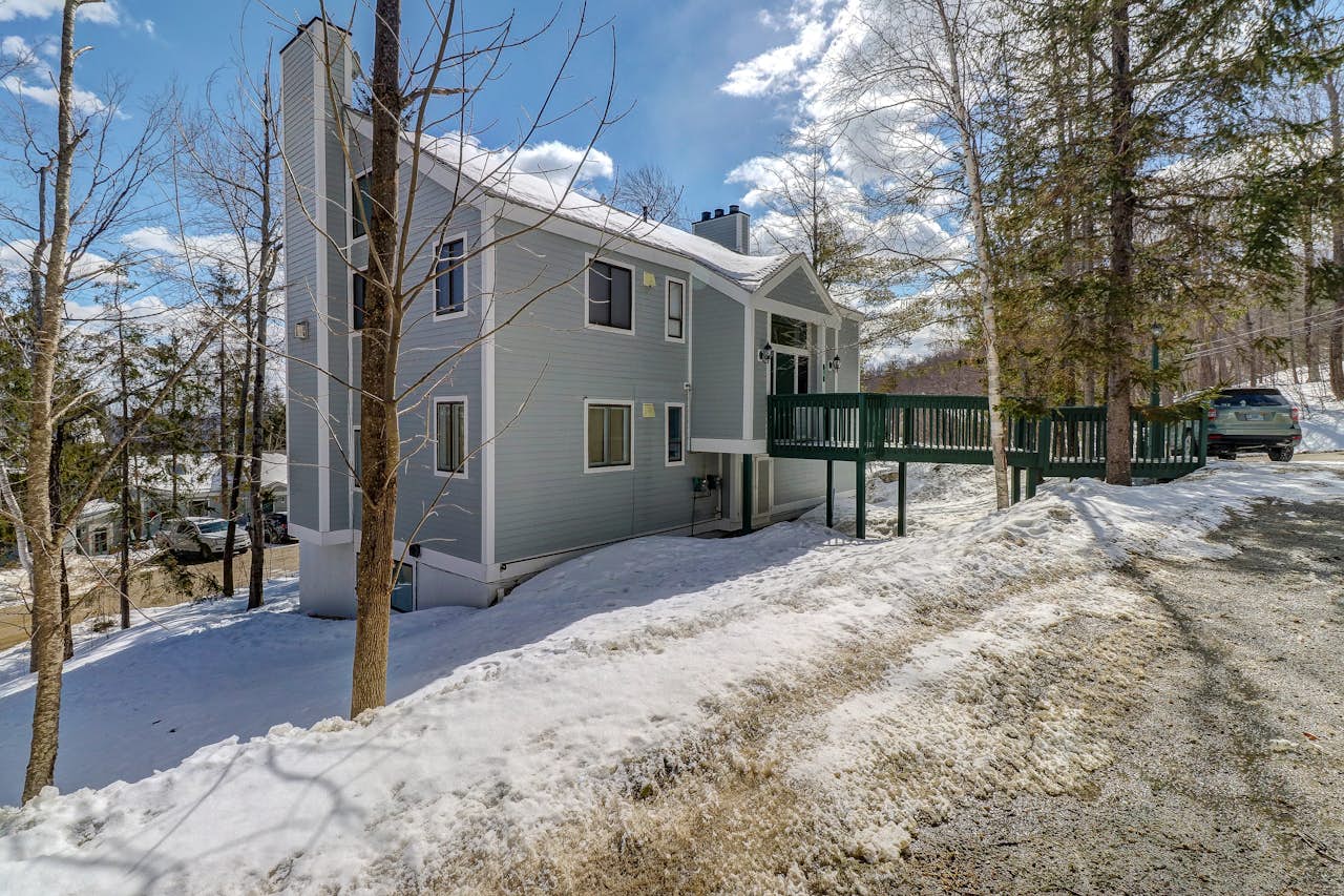 Okemo Trailside 6A 3 BD Vacation Rental in Ludlow, VT Vacasa