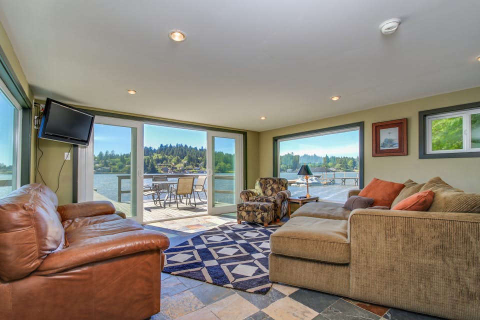 Calm Waters 4 BD Vacation Rental in Otis, OR Vacasa