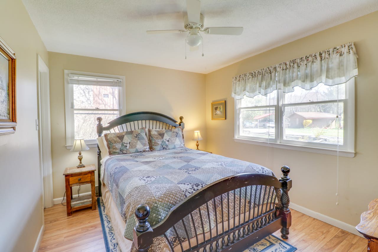 Along the River Cottage 2 BD Vacation Rental in Cullowhee, NC Vacasa