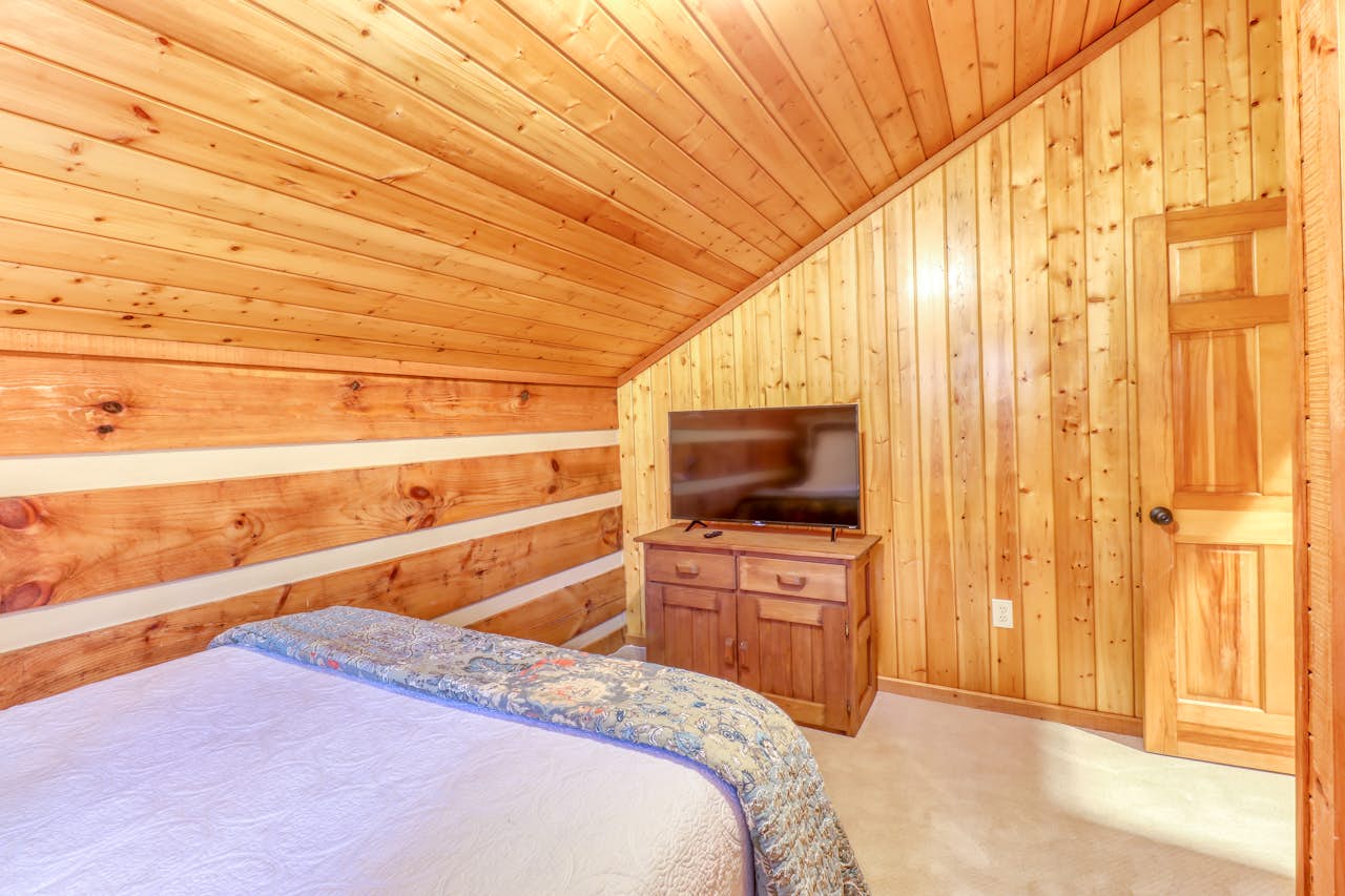 The Cove at Country Acres 2 BD Vacation Rental in Whittier, NC Vacasa