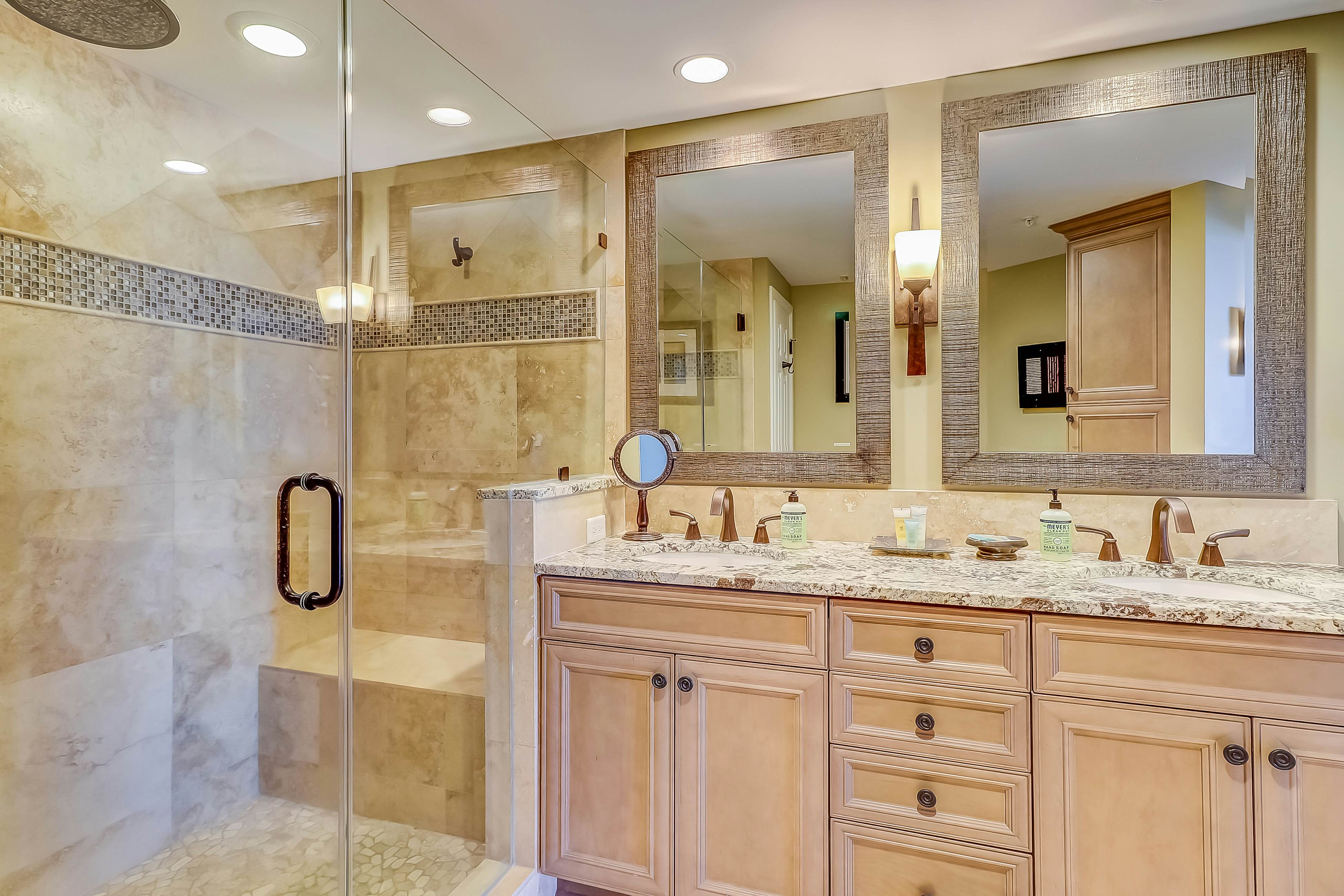 Windsor Court South 3508