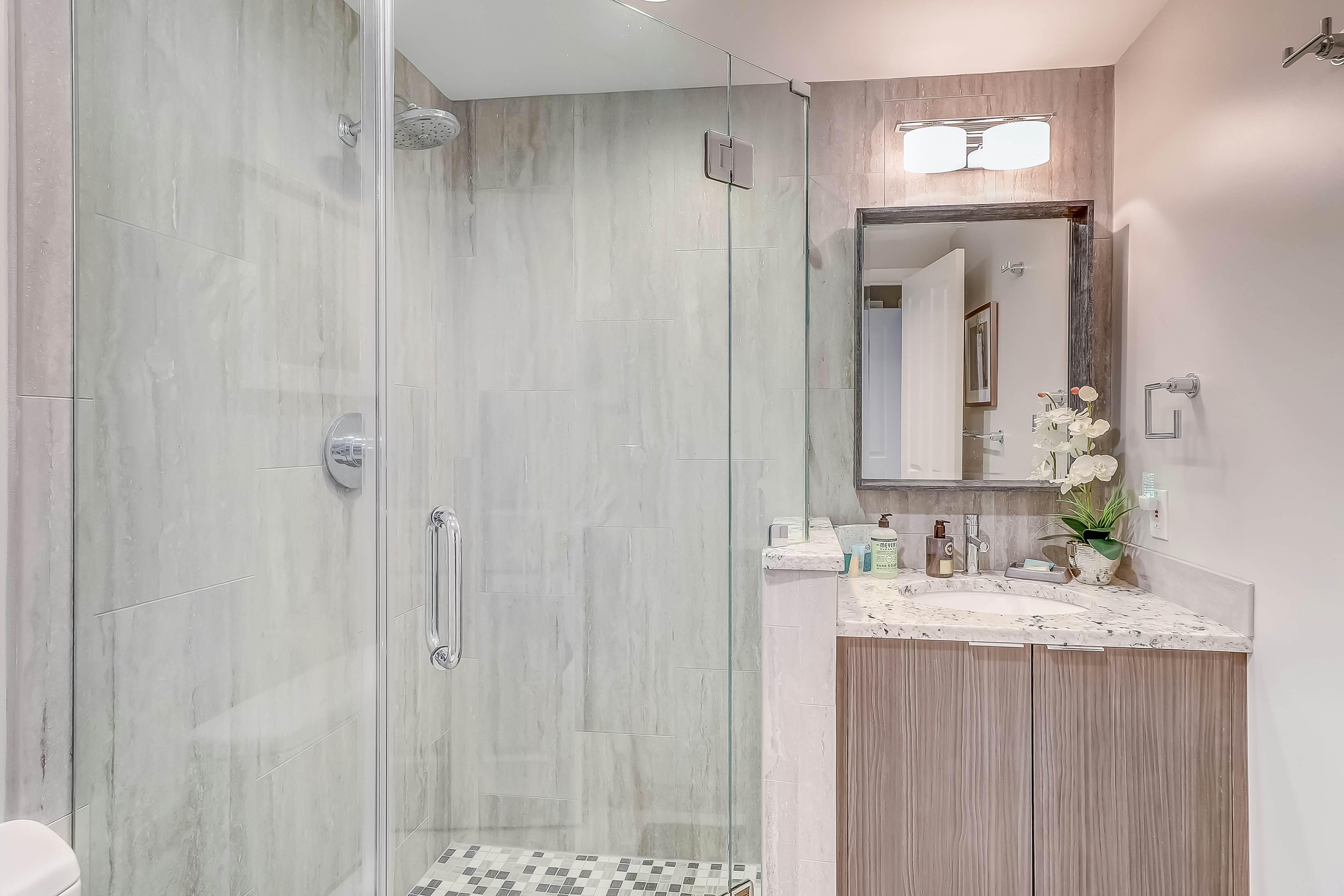 Windsor Court South 3508