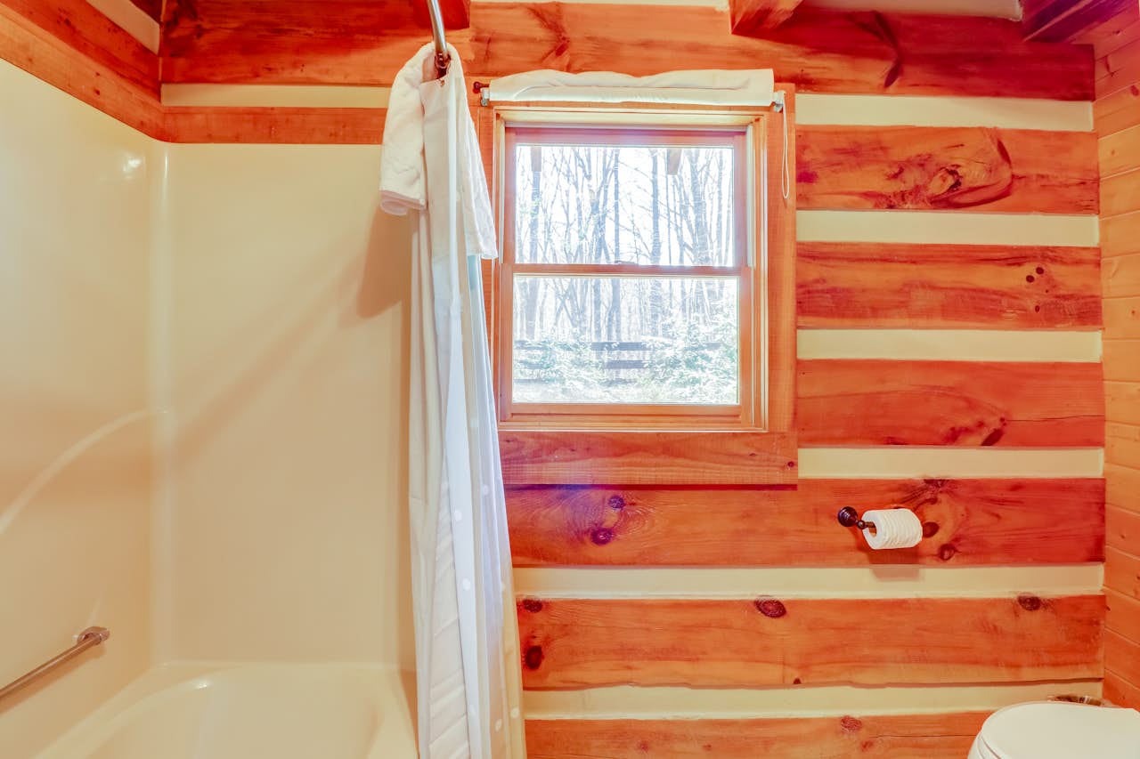 The Hilltop at Country Acres 2 BD Vacation Rental in Whittier, NC