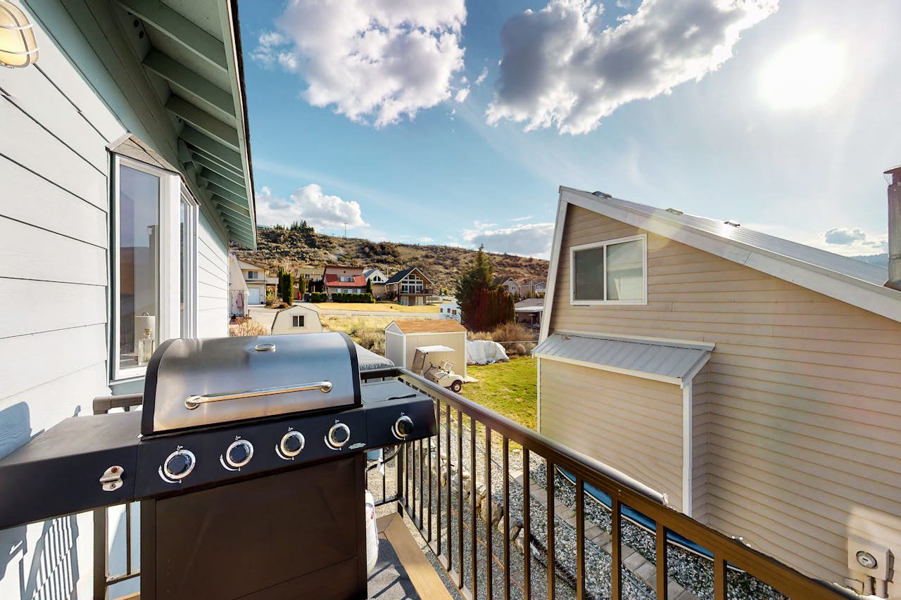 River House at Sun Cove 3 BD Vacation Rental in Orondo, WA Vacasa