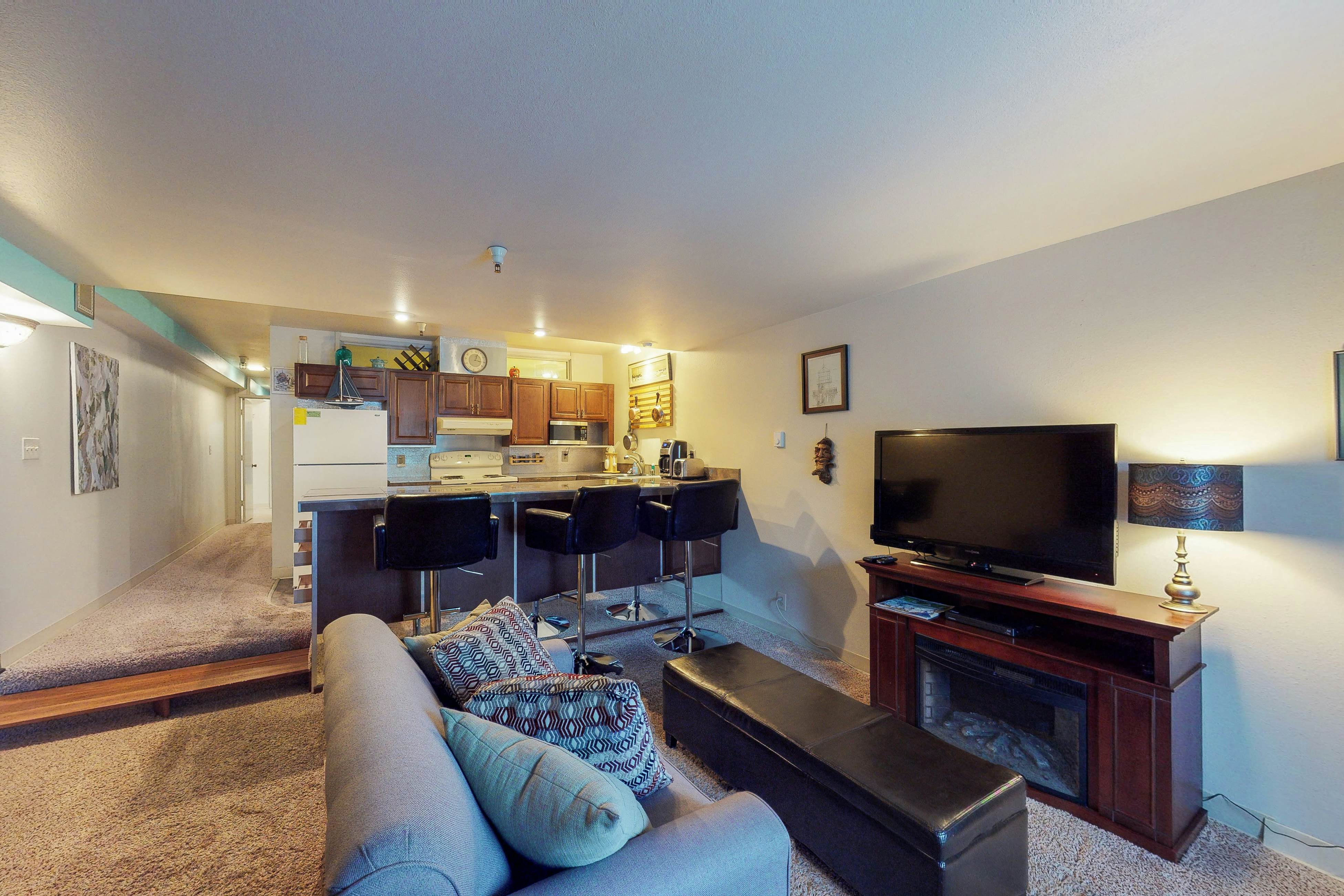 Girdwood Cabin Rentals, Vacation Rentals, Condos Vacasa