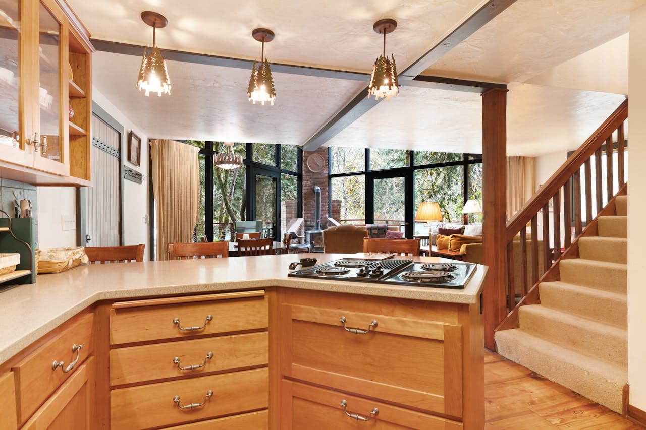 McKenzie River Cabin 5 BD Vacation Rental in Vida, OR Vacasa