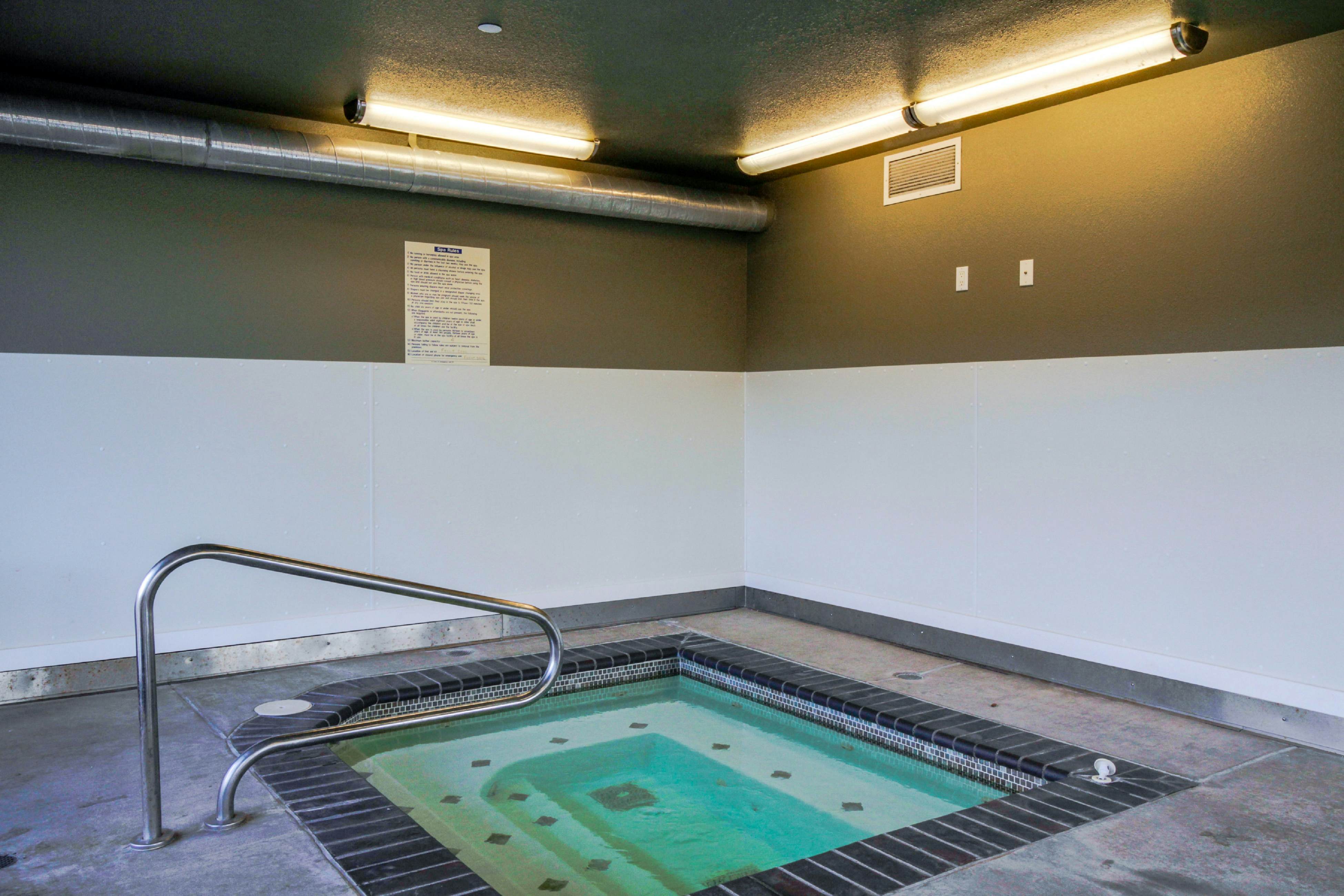 Chelan Resort Suites - Lakeside Serenity #309