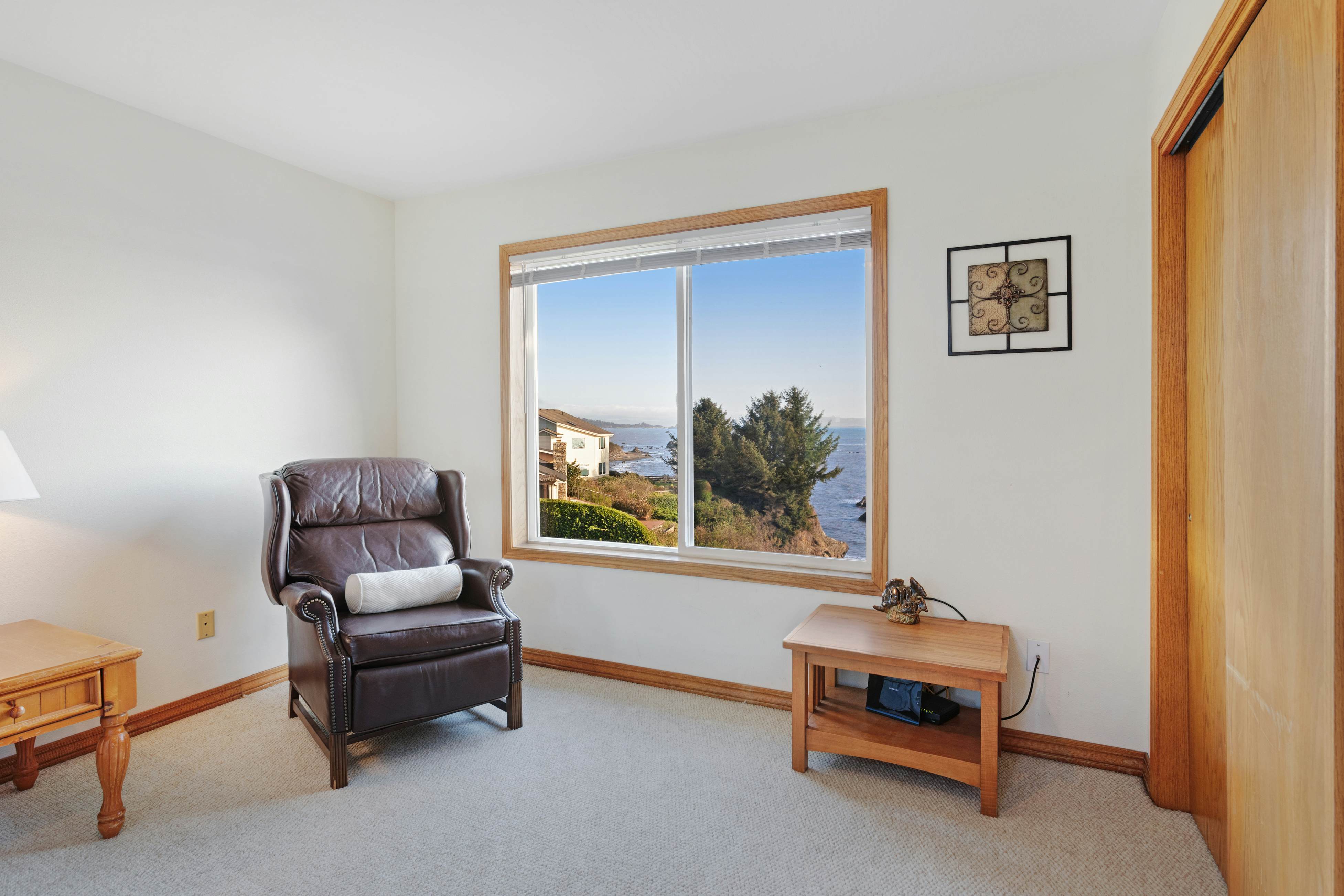 Brookings Oceanfront Estate 4 BD Brookings, OR Vacation Rental Vacasa